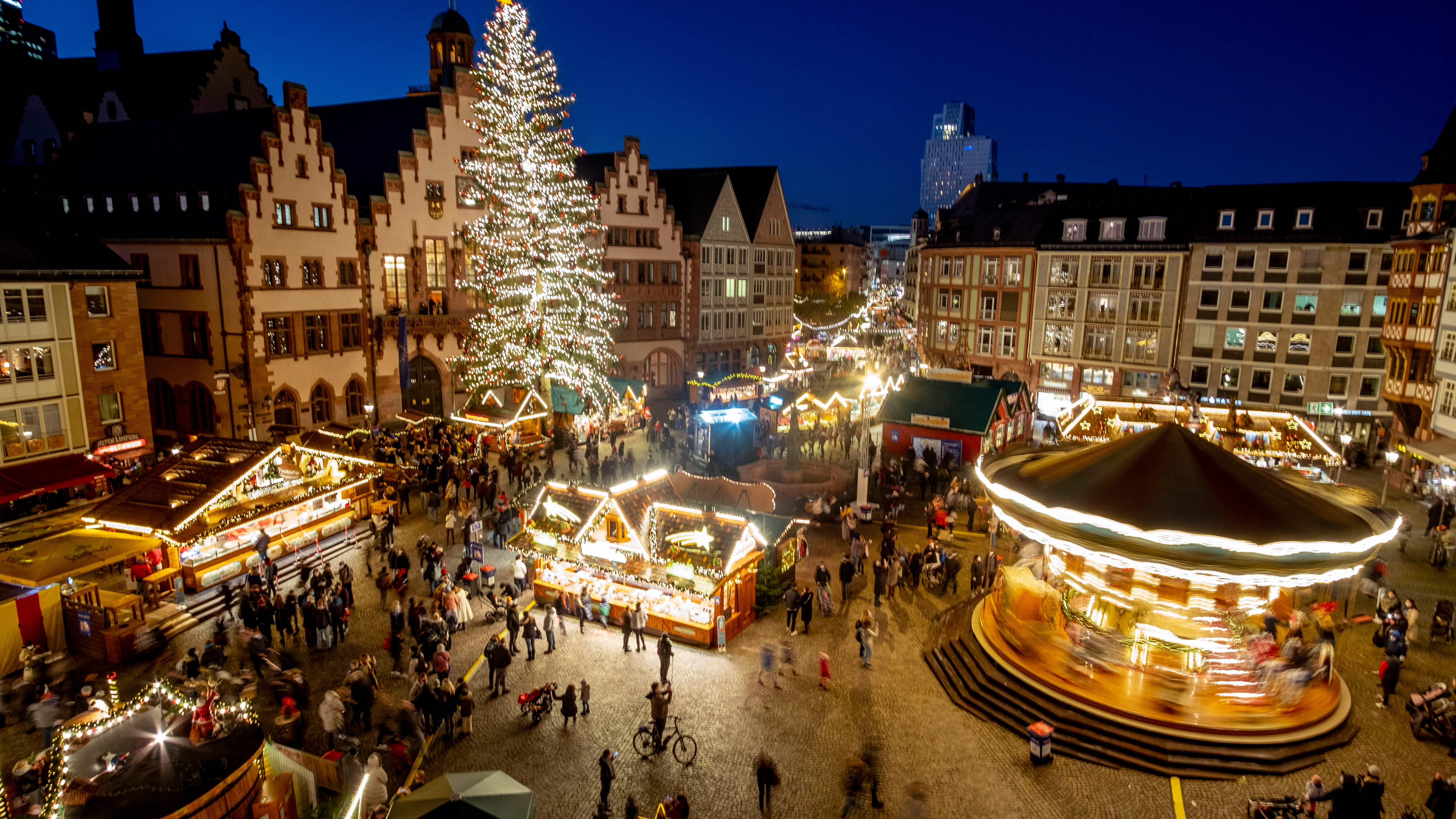 Europe's Christmas markets warily open as COVID cases rise