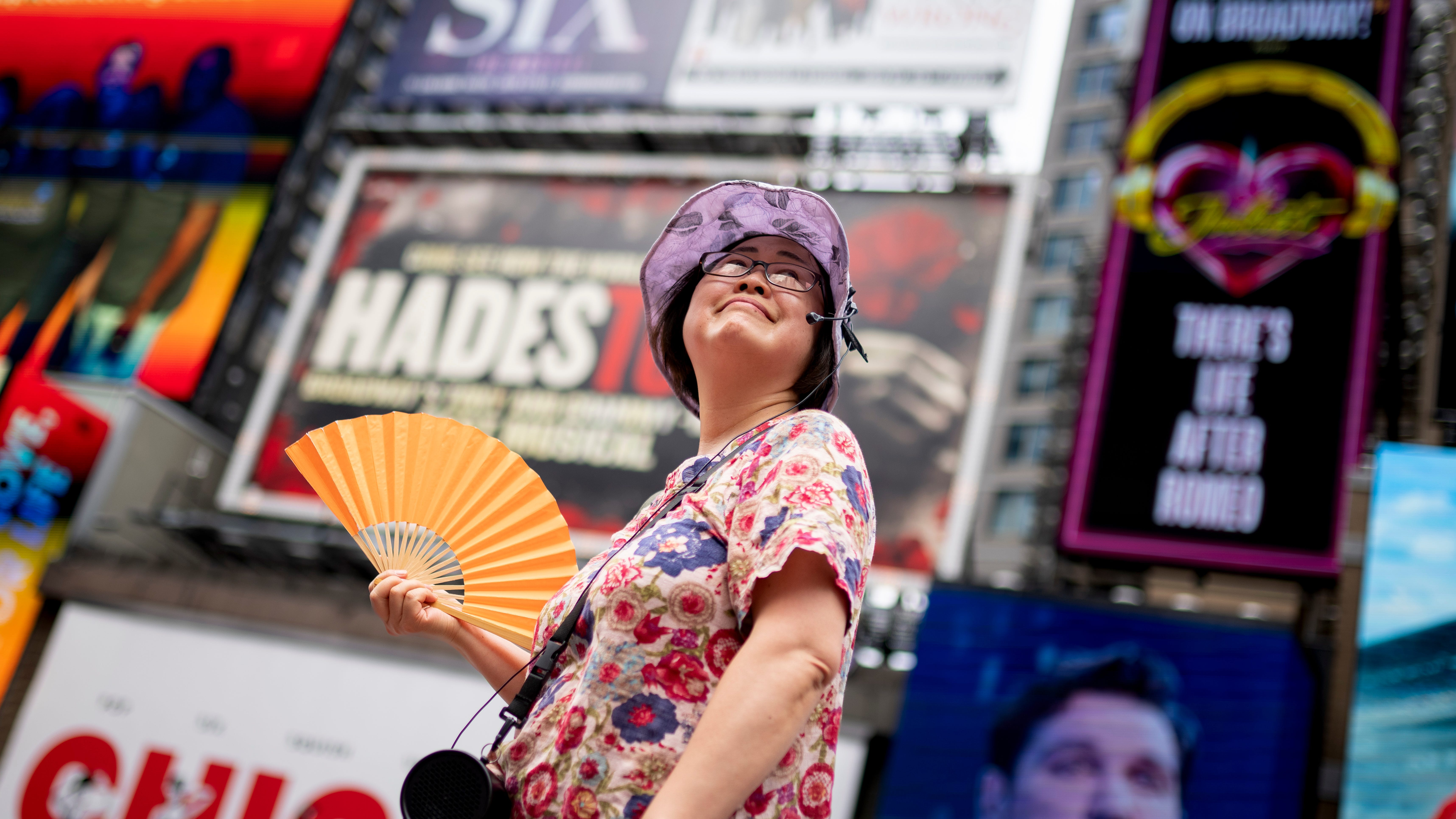 Nearly 200 million people in US are under heat or flood advisories