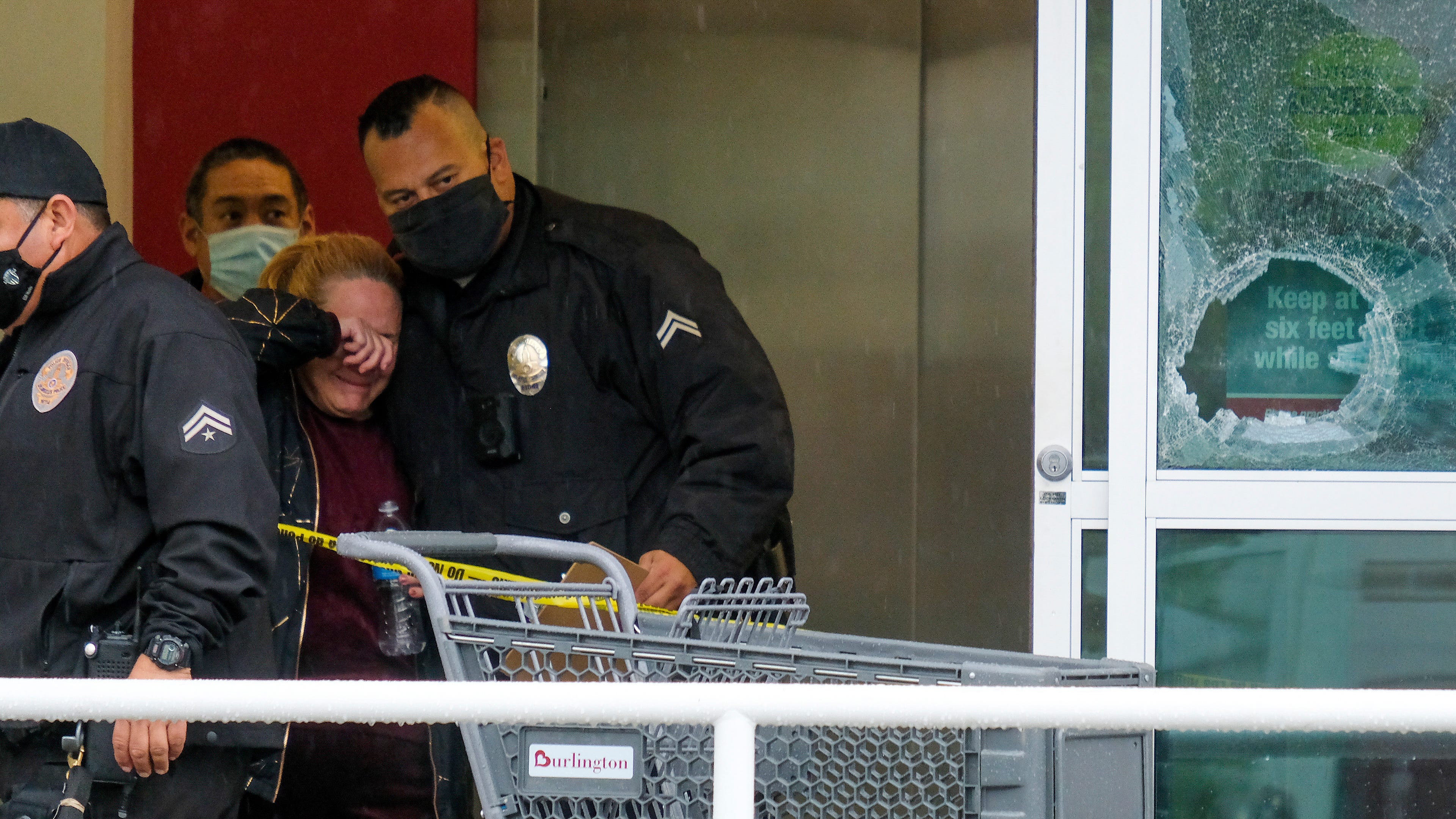 LA police kill teen girl while firing shots at male suspect