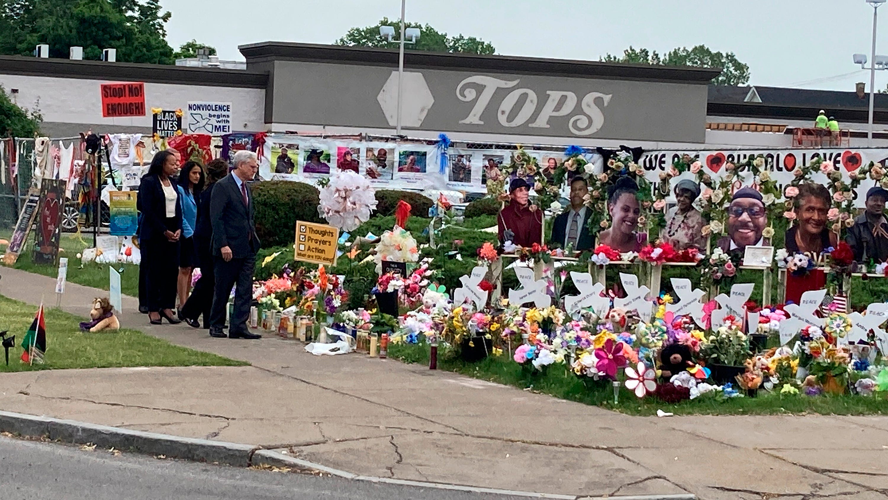 Buffalo supermarket gunman in court on hate crime counts