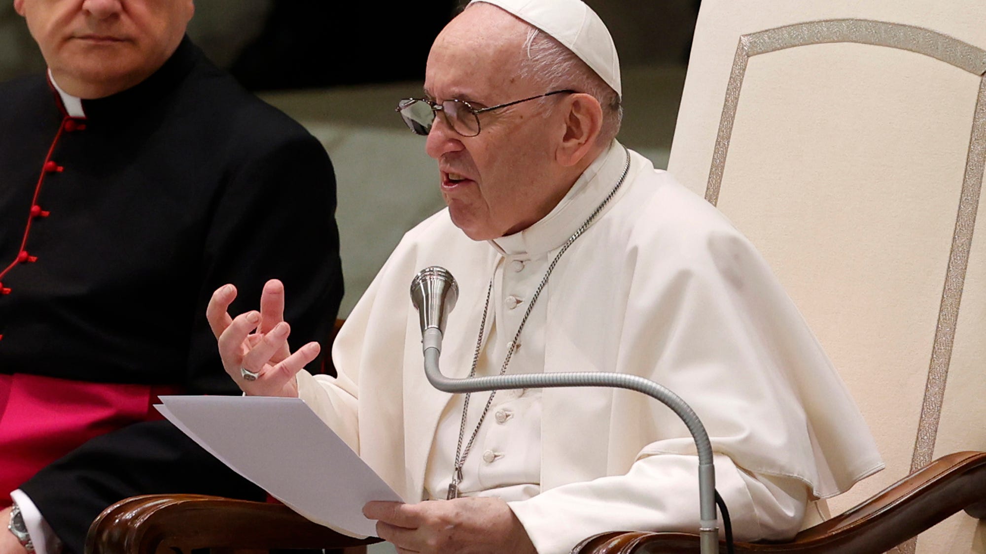 Pope resumes public audiences a month after major surgery