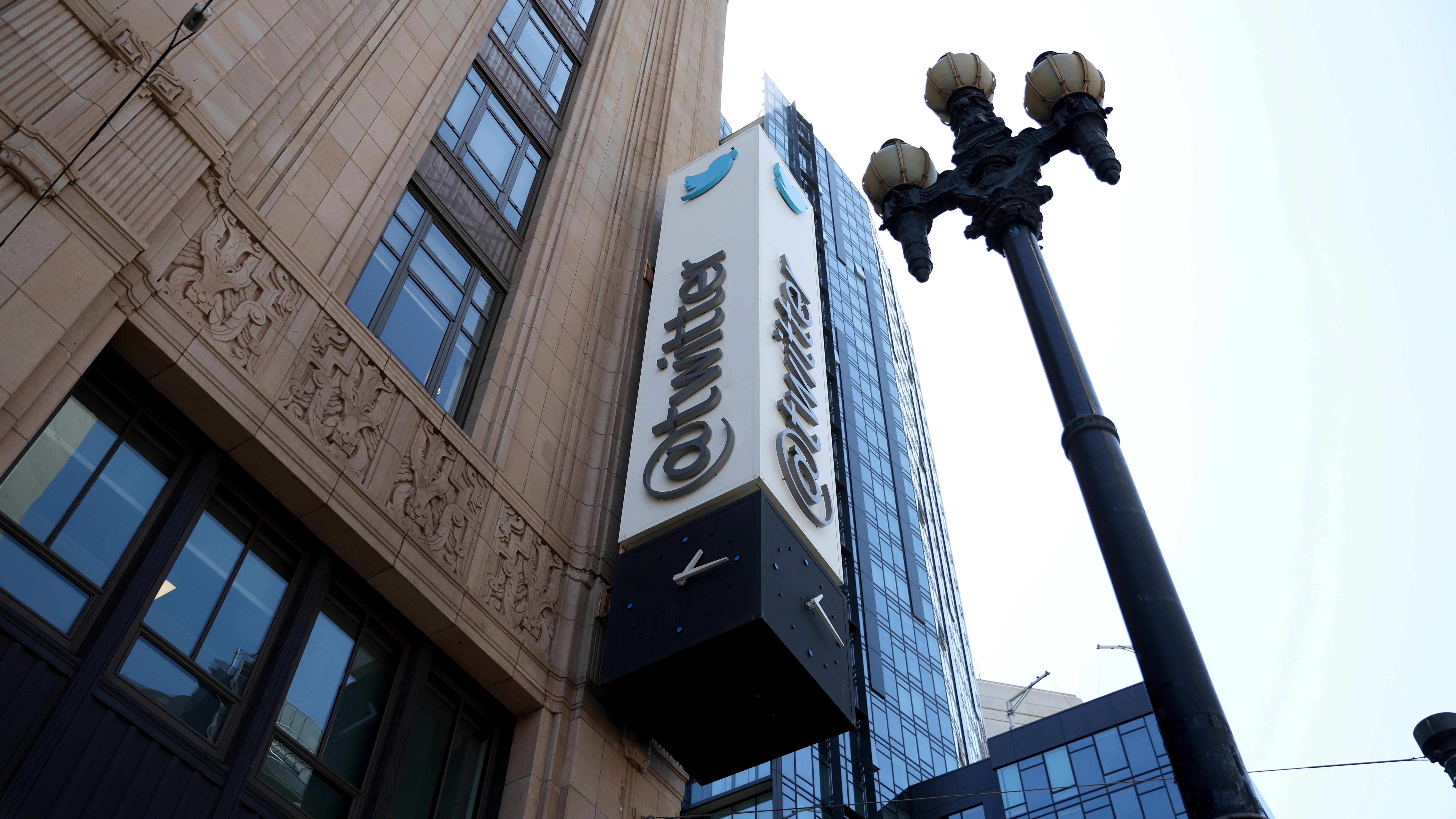 Will Musk’s hands-off ideal for Twitter have broad appeal?