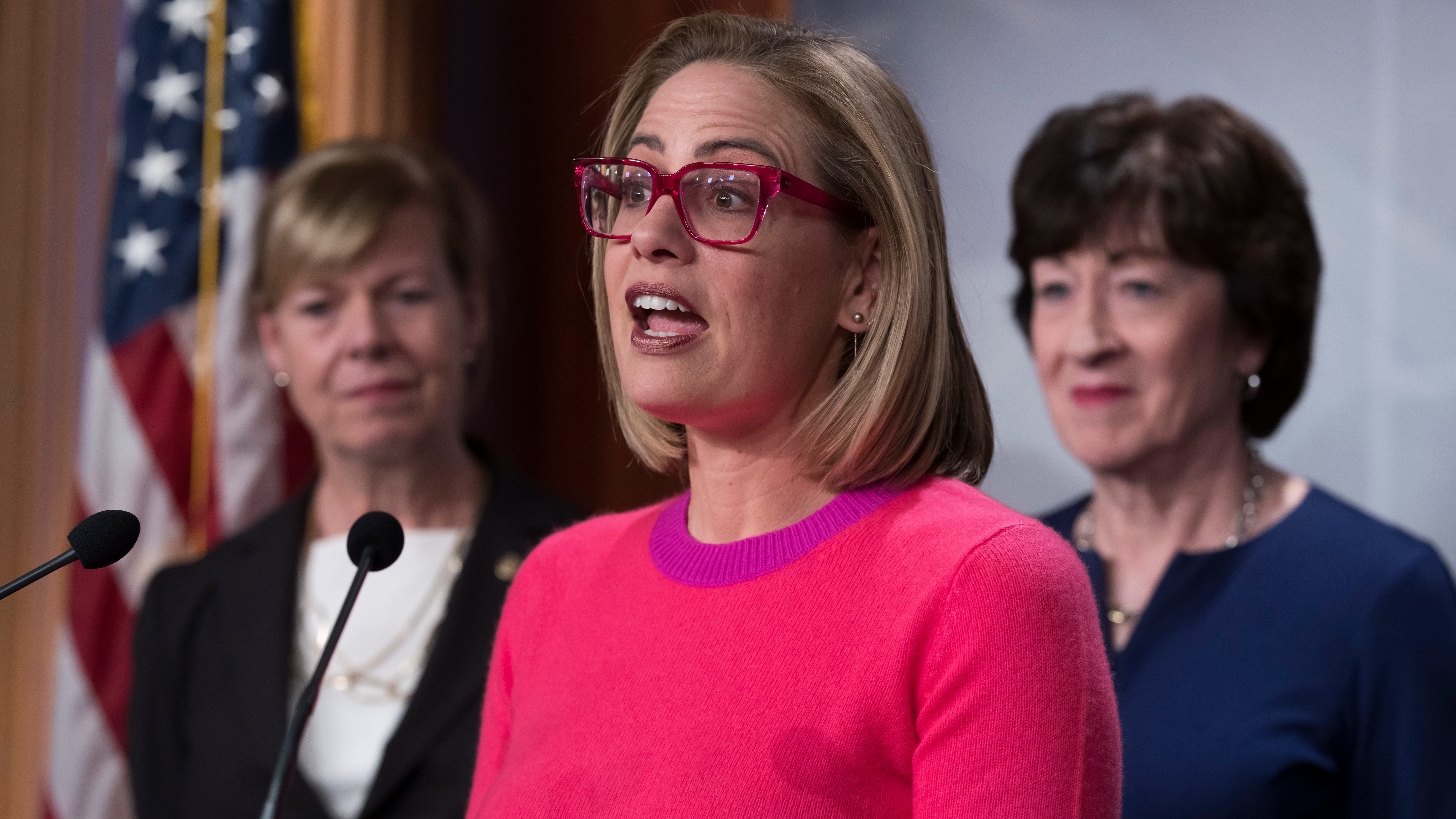 Democratic Sen. Kyrsten Sinema switches to independent