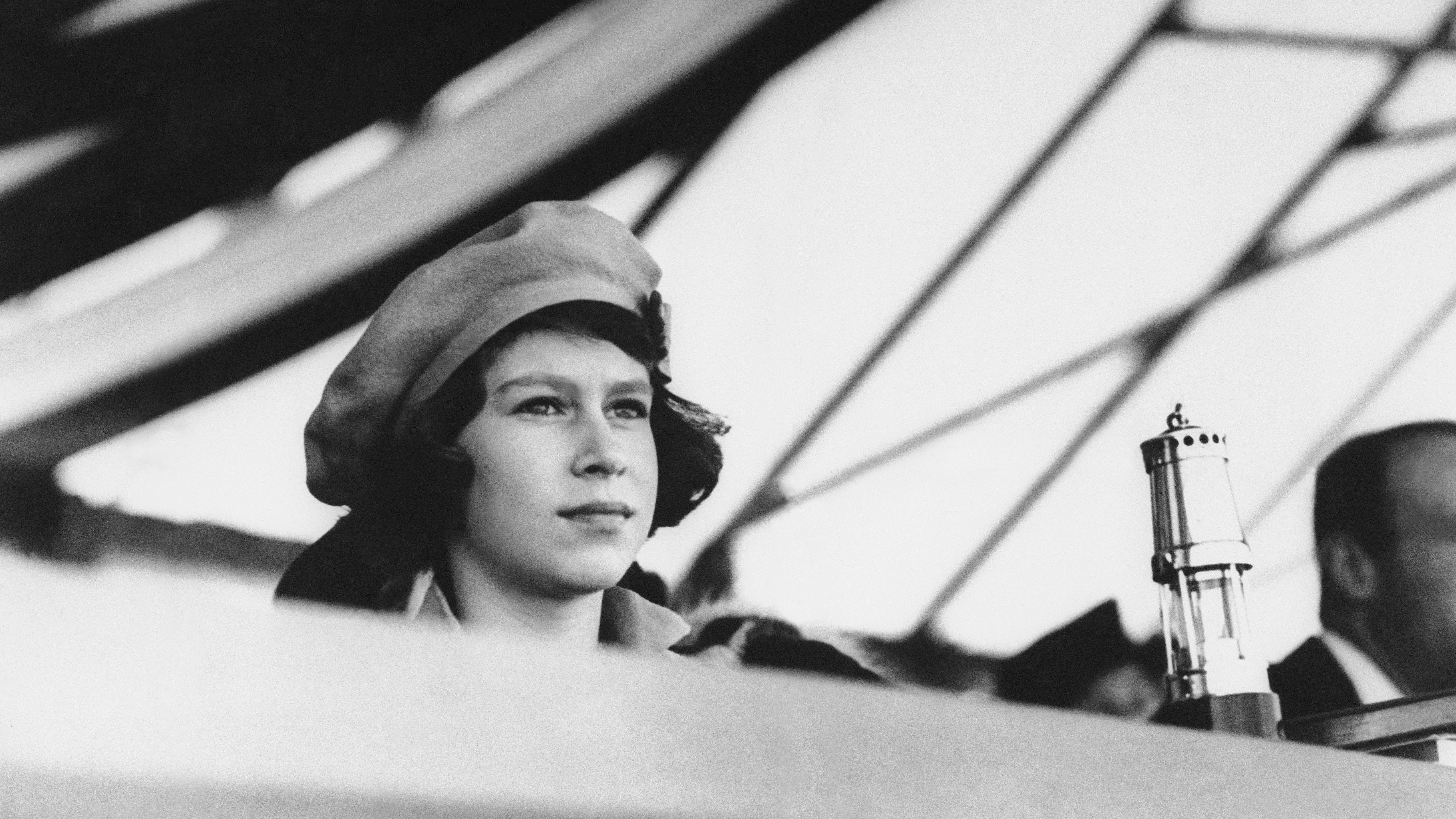 10 things to know about Queen Elizabeth II’s life