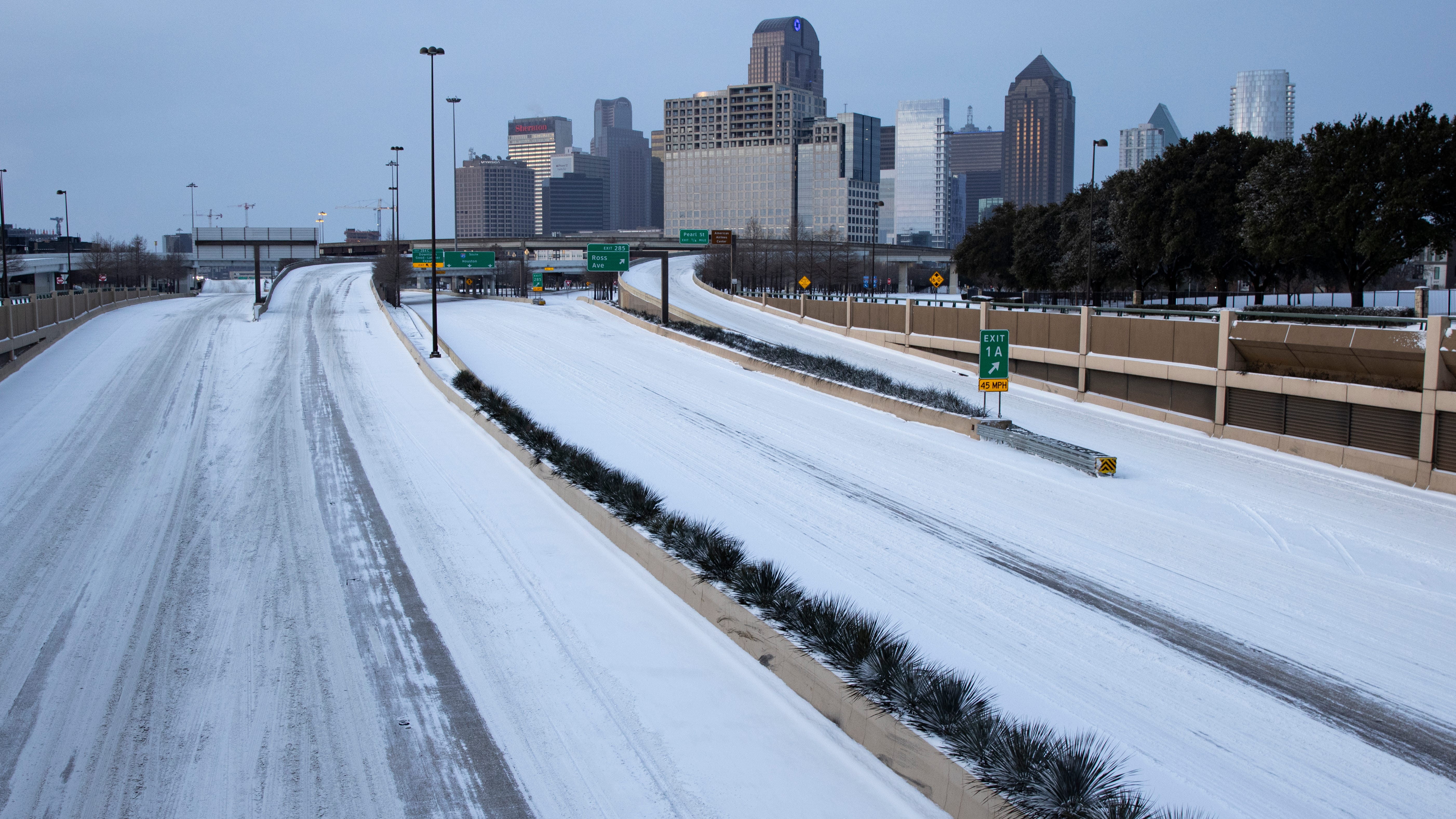 Stars scrap 2nd game in row with Predators in frigid Dallas