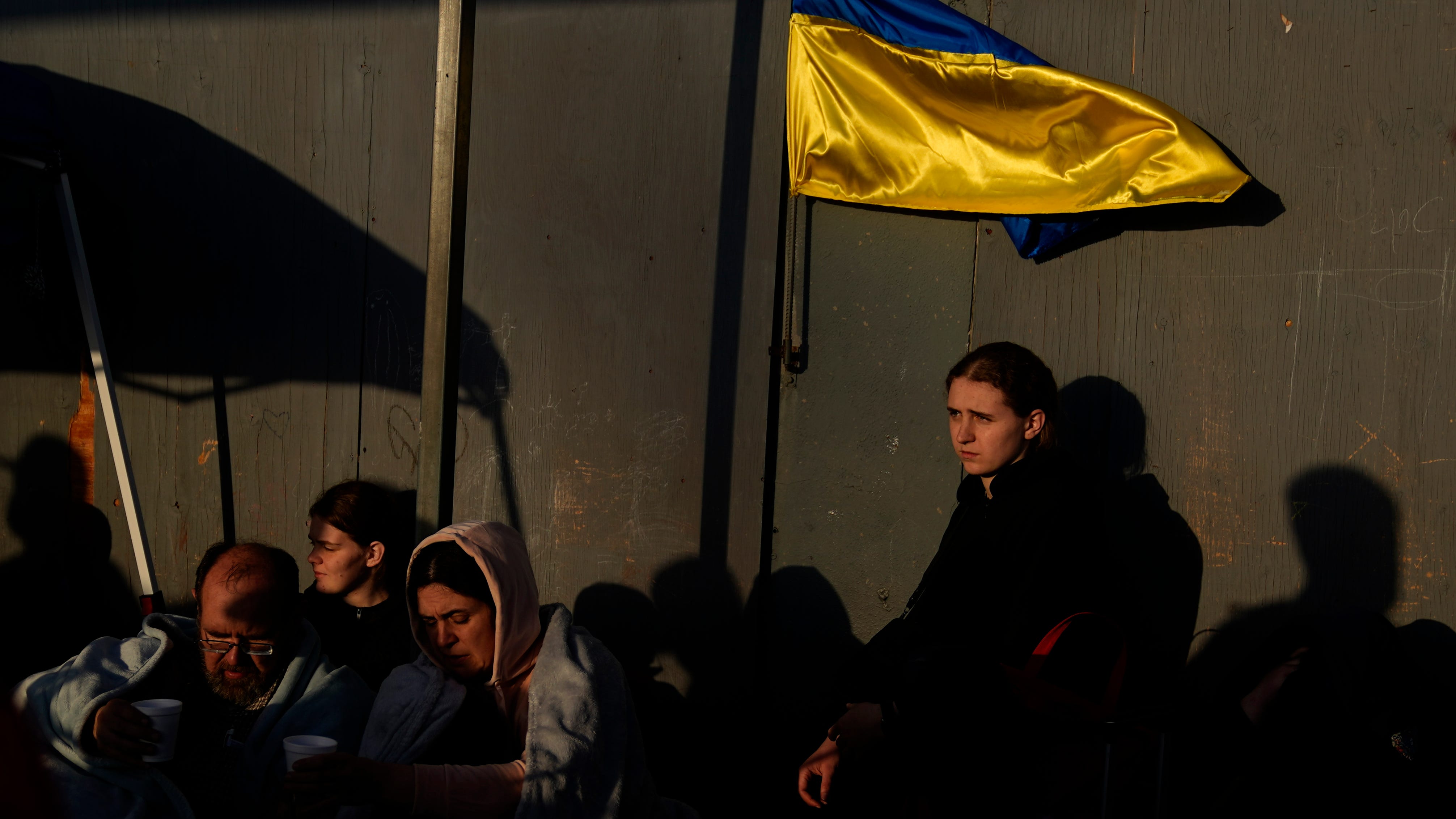 Ukrainian refugees find route to US goes through Mexico