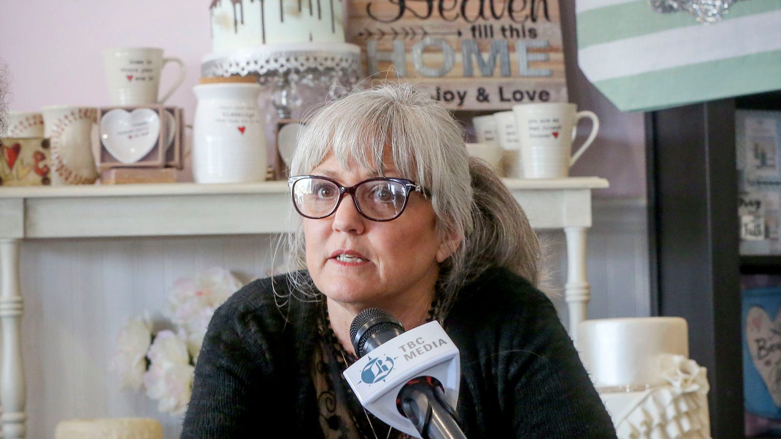 Judge rules for California baker over same-sex wedding cake