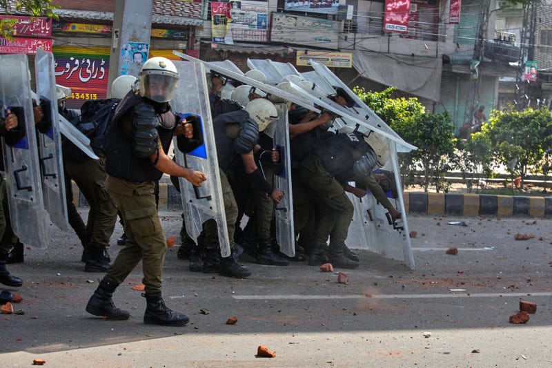 PAKISTAN PROTESTA