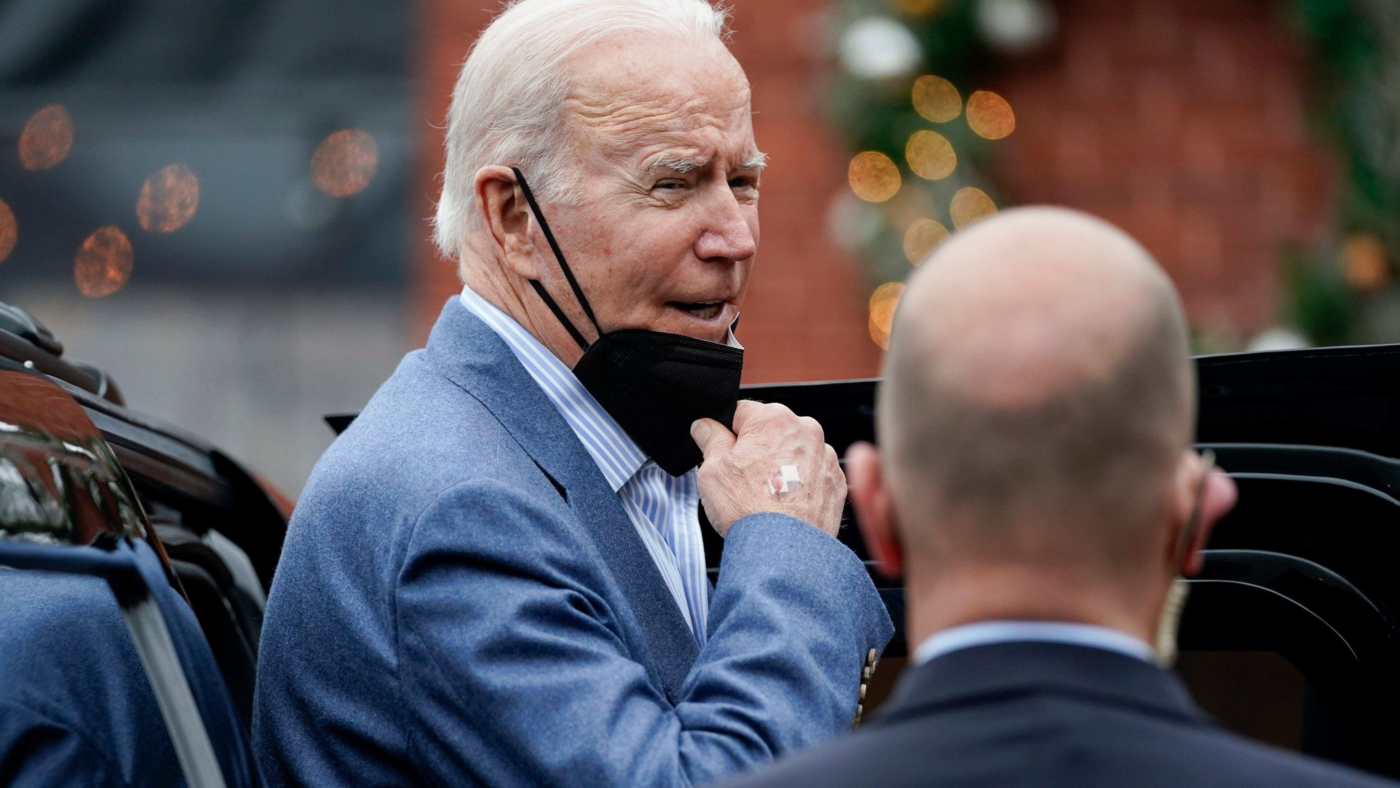 Biden vows US to act decisively if Russia invades Ukraine