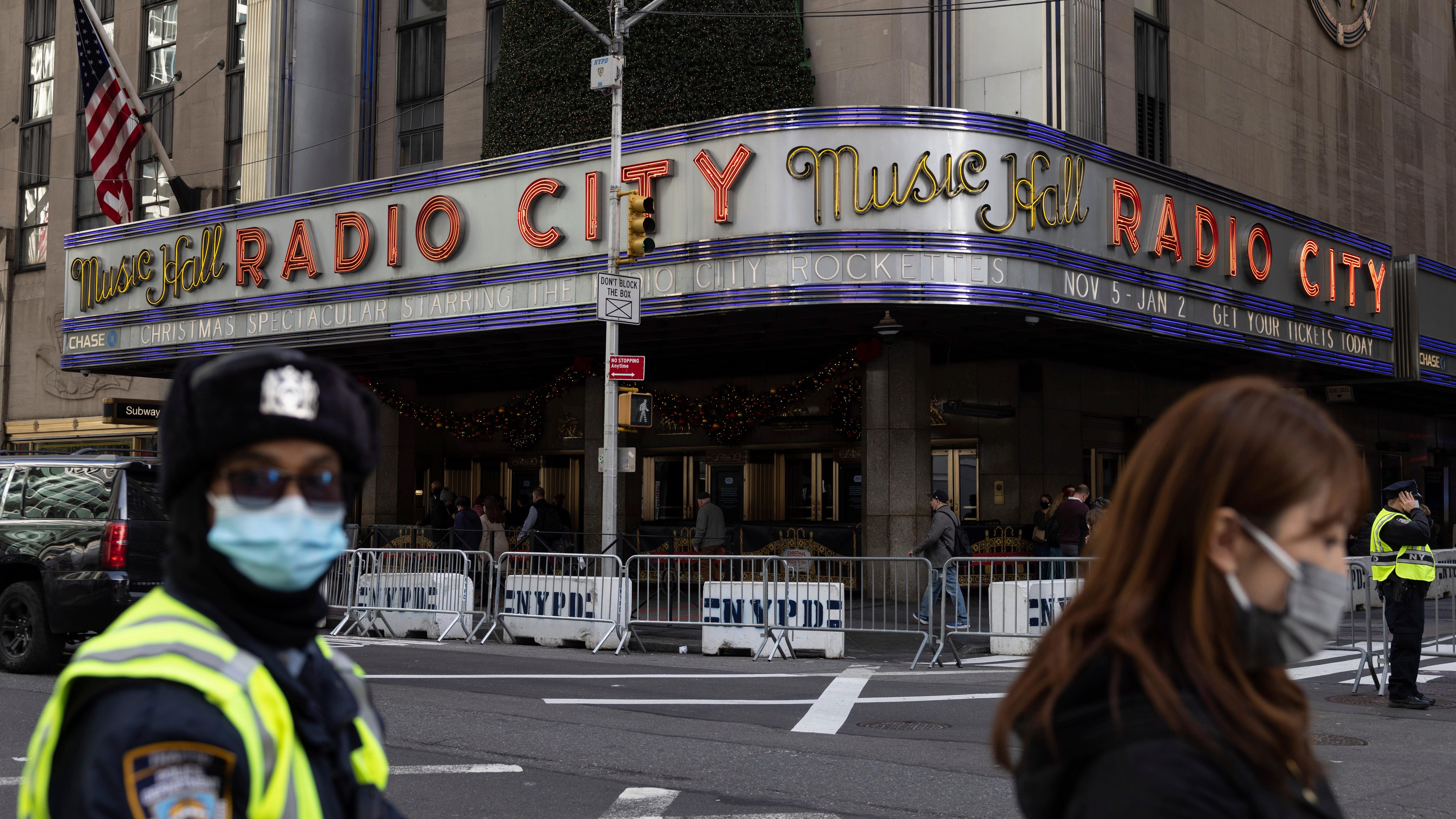 Rockettes end season as New York tallies record COVID cases