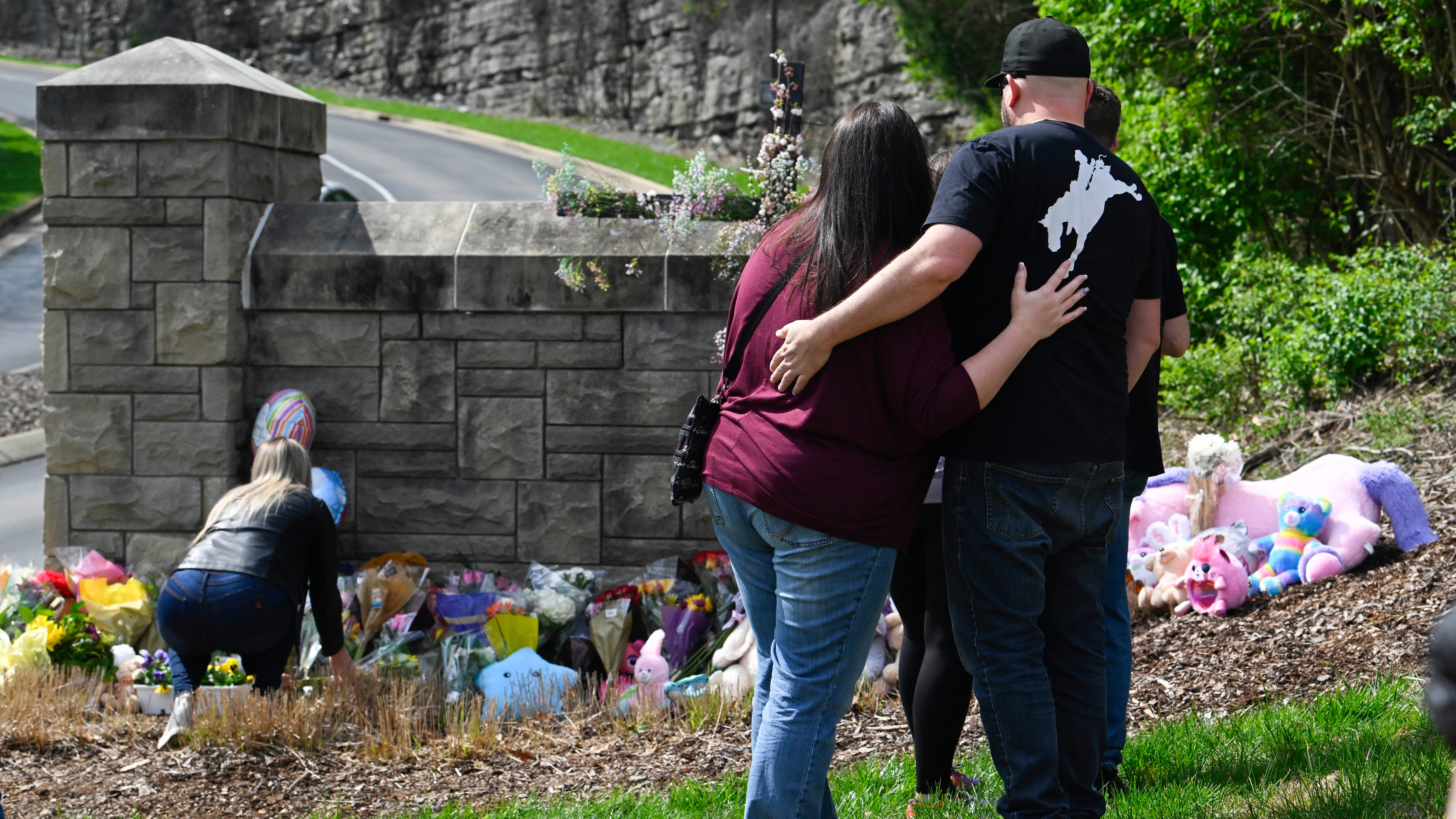 Police: Nashville shooter fired indiscriminately at victims