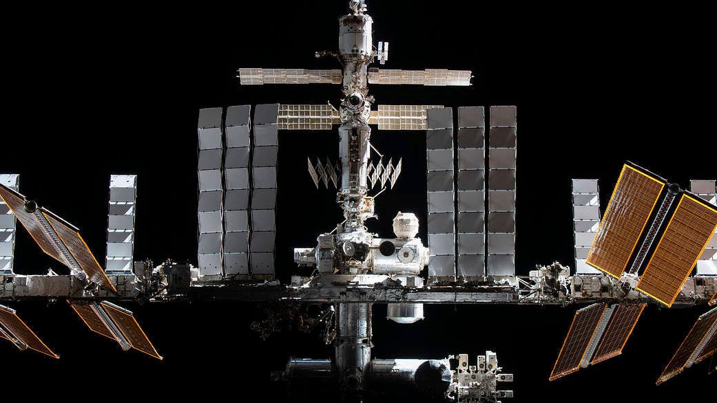 Russian space chief: no date yet for space station pullout