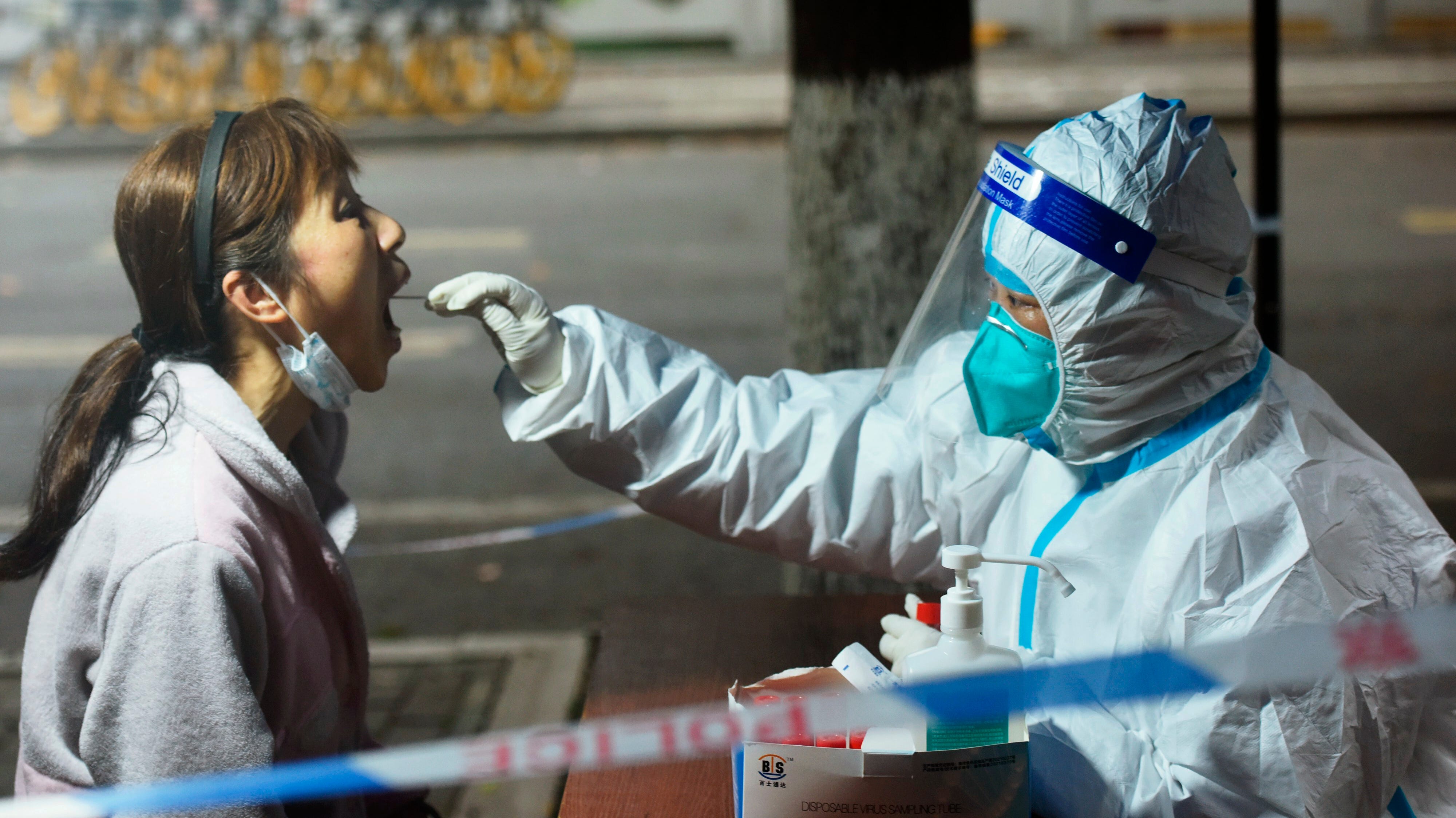 Chinese virus cases climb, raise threat of trade disruption