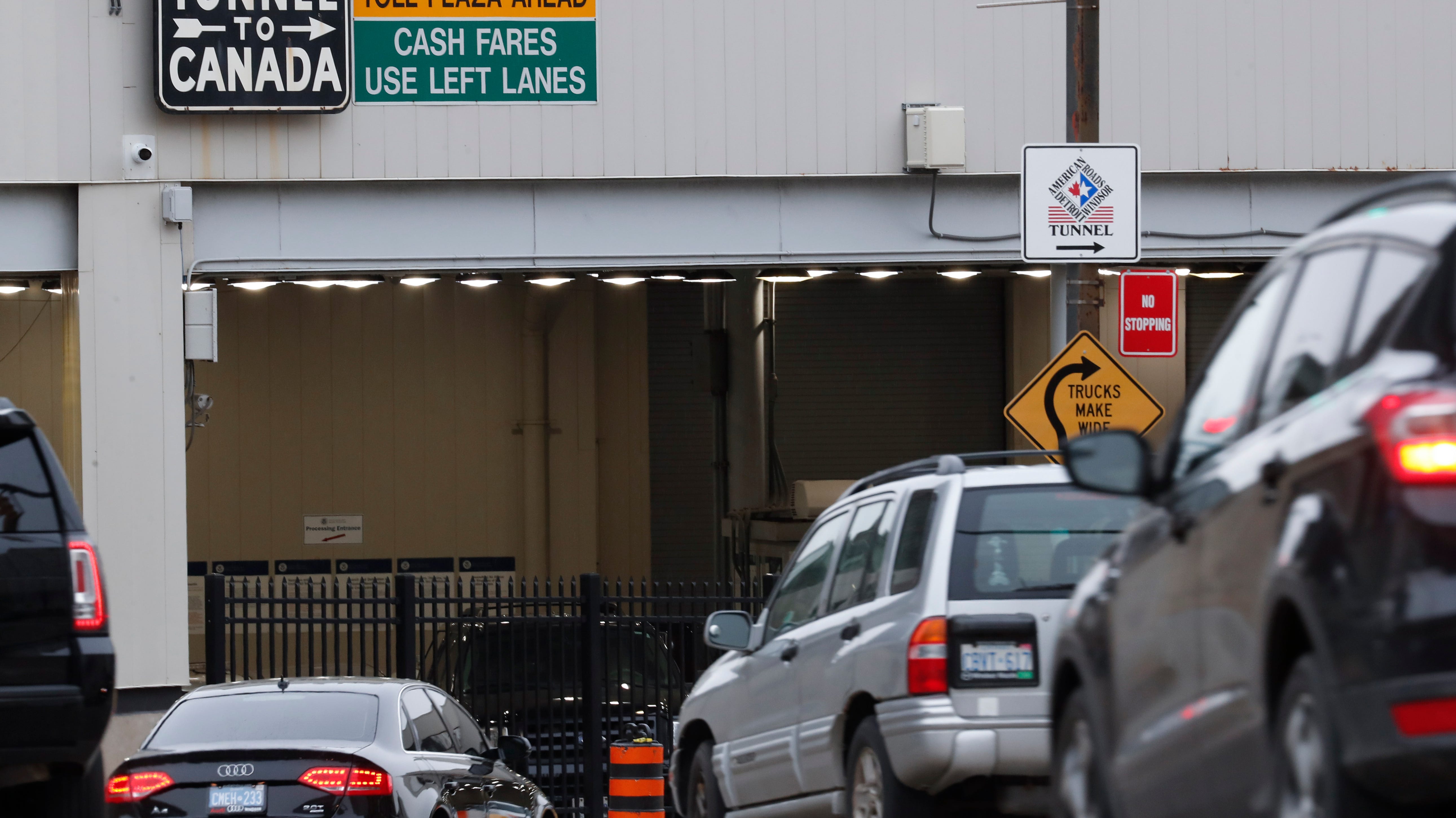 Canadian government rejects virus shots in US border tunnel