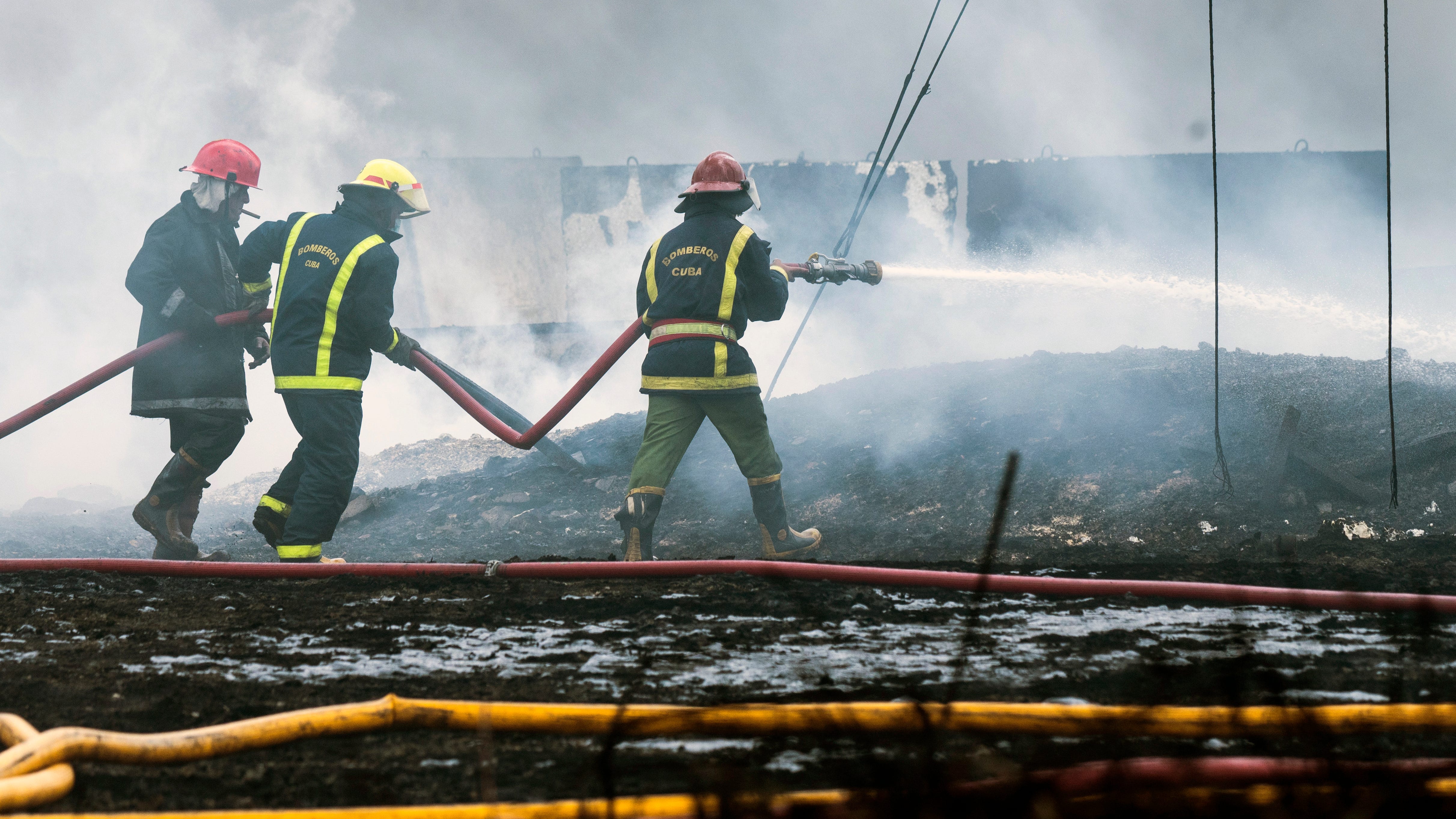 Firefighters subdue deadly blaze at key oil facility in Cuba