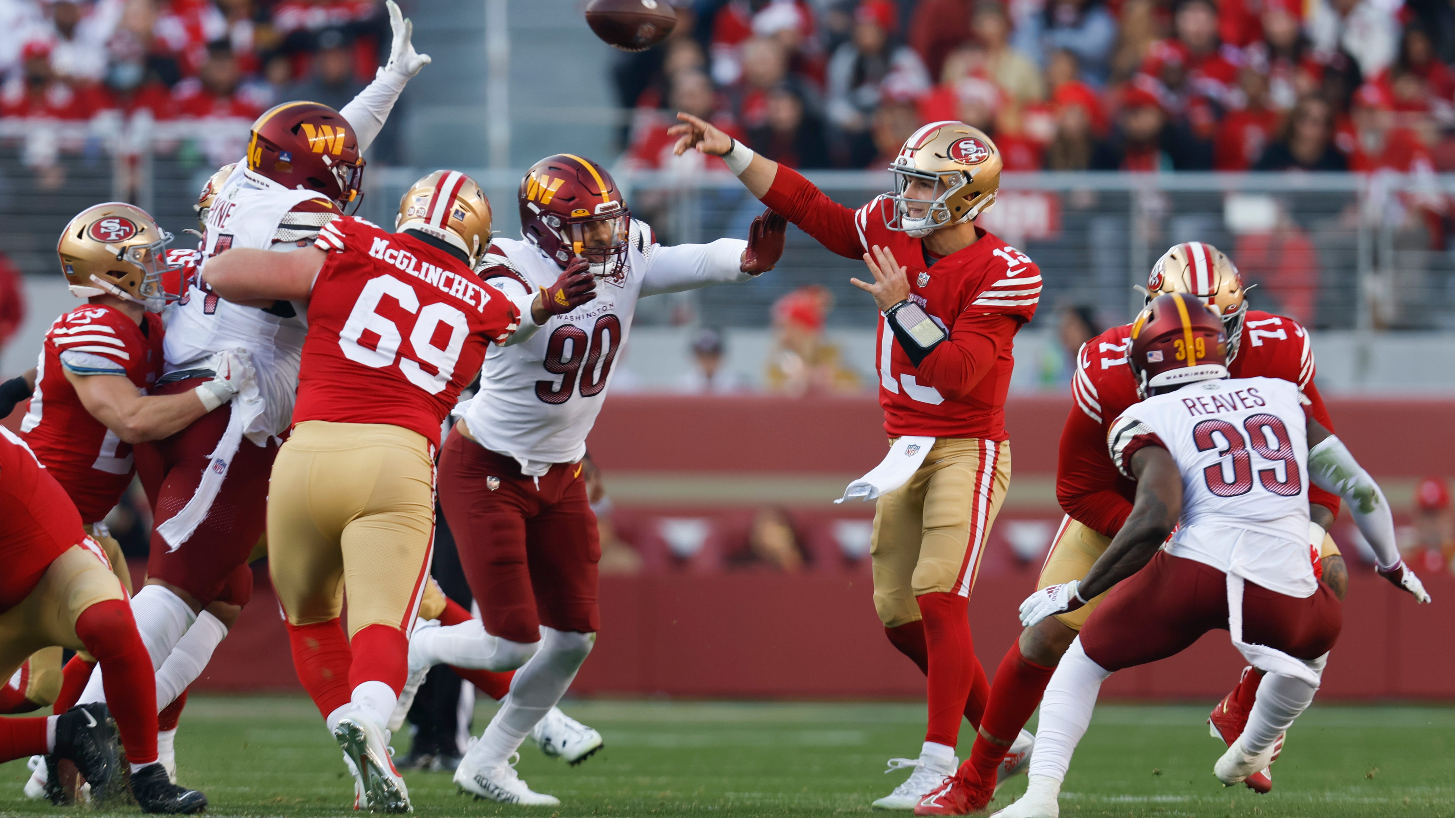 Purdy leads 49ers past Commanders 37-20 for 8th straight win