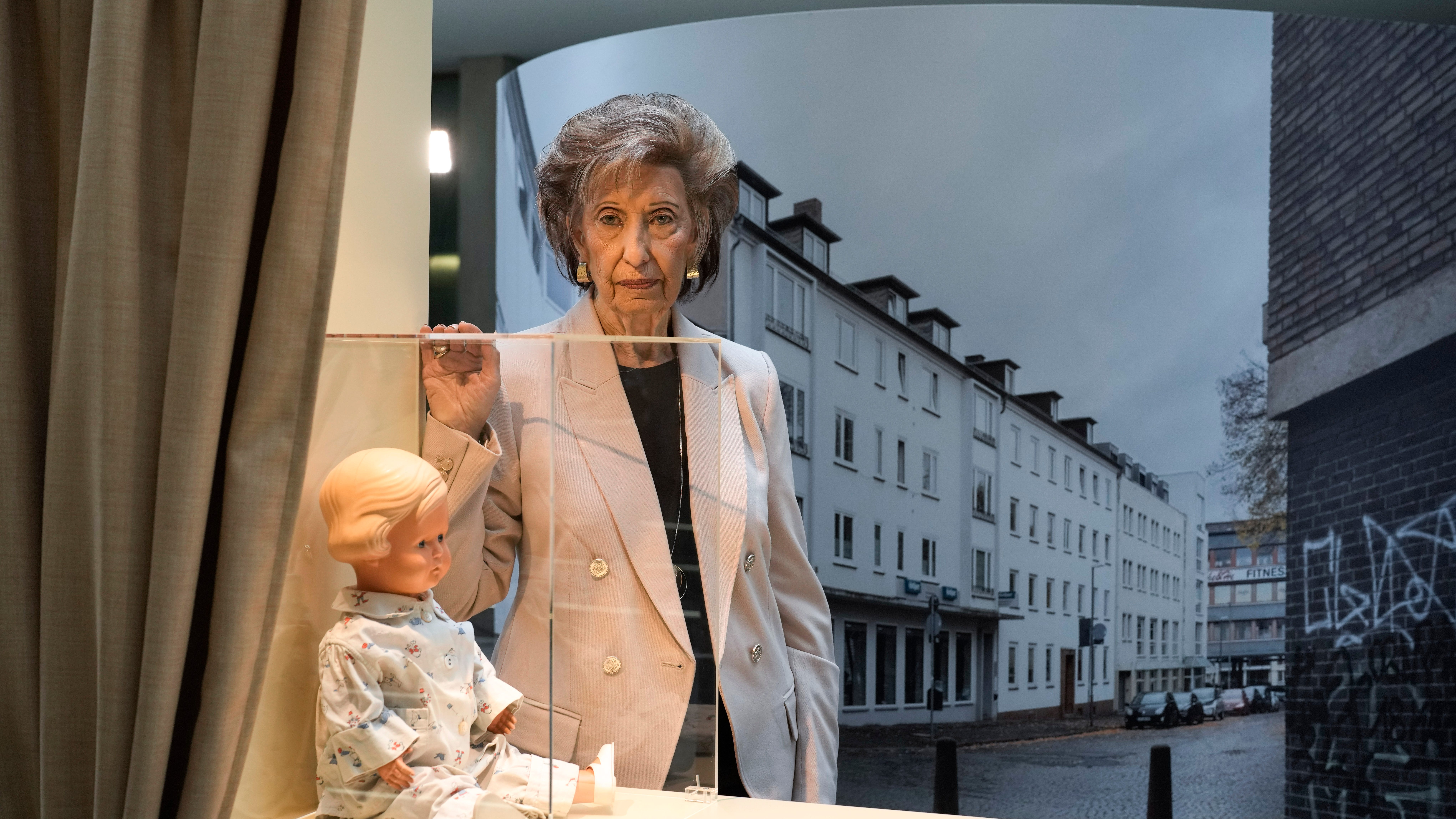 16 objects from Germany tell story of Holocaust in new ways
