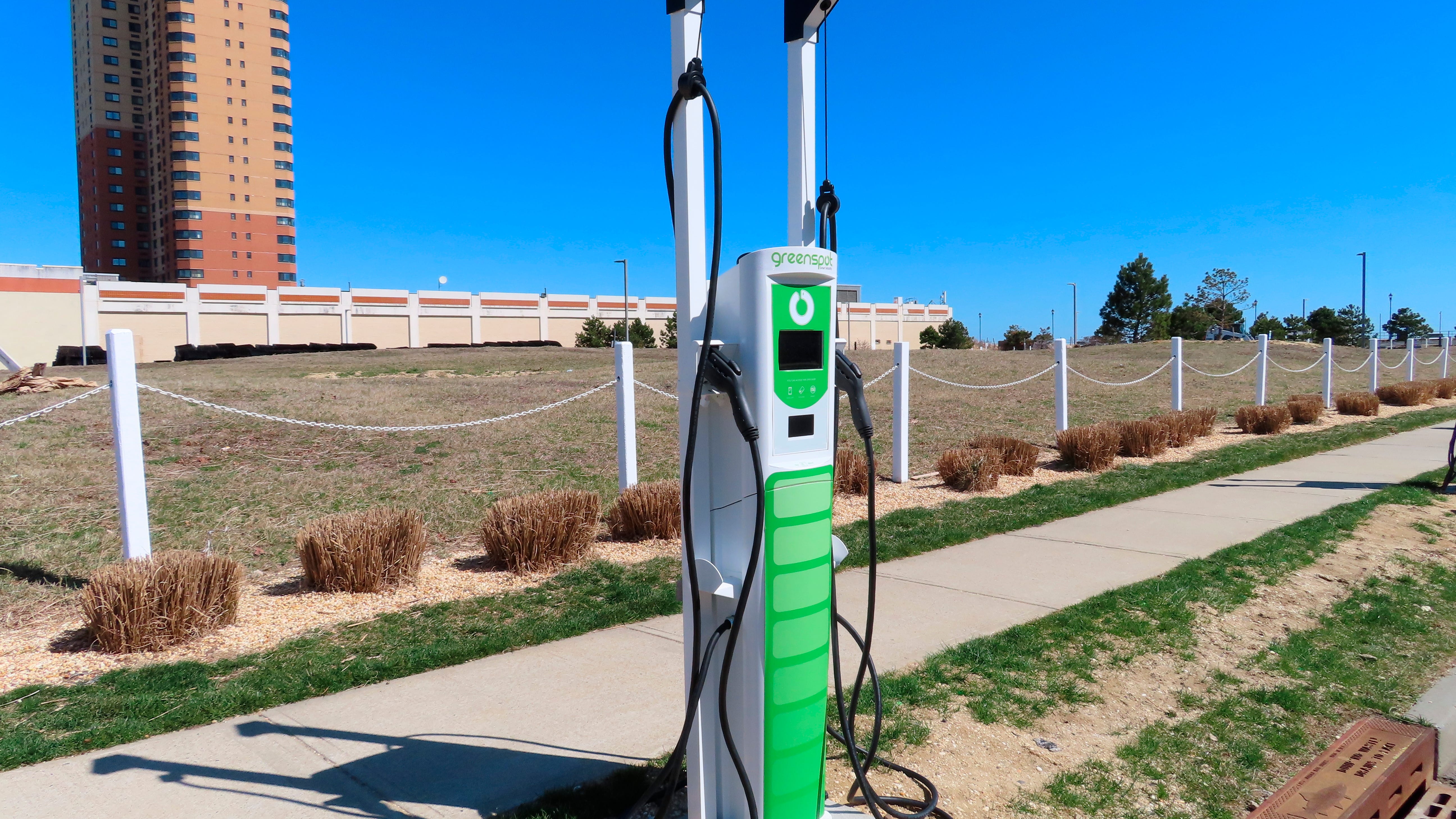 As gas prices rise, towns add electric car charging stations