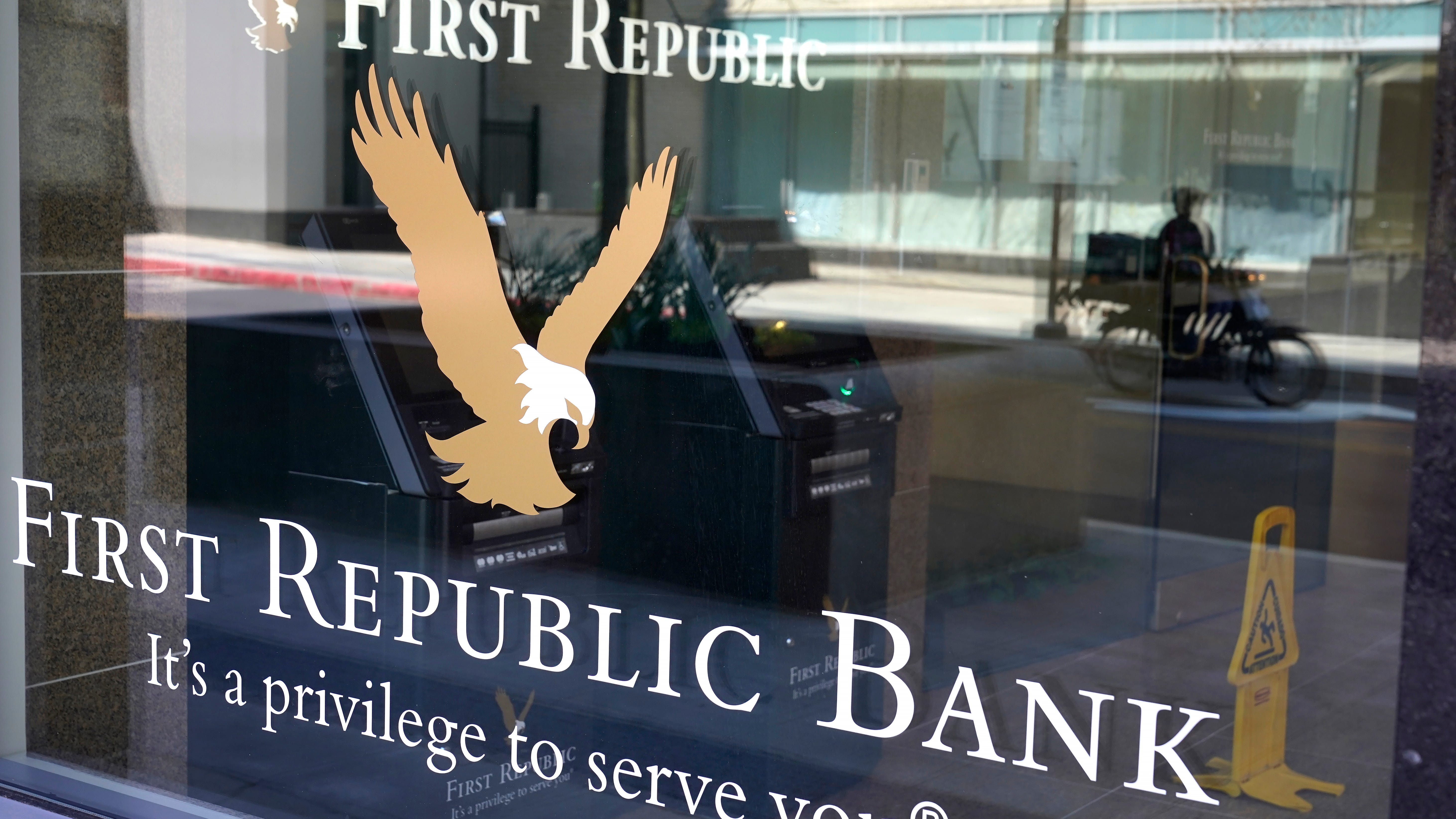 Is my money safe? What you need to know about bank failures