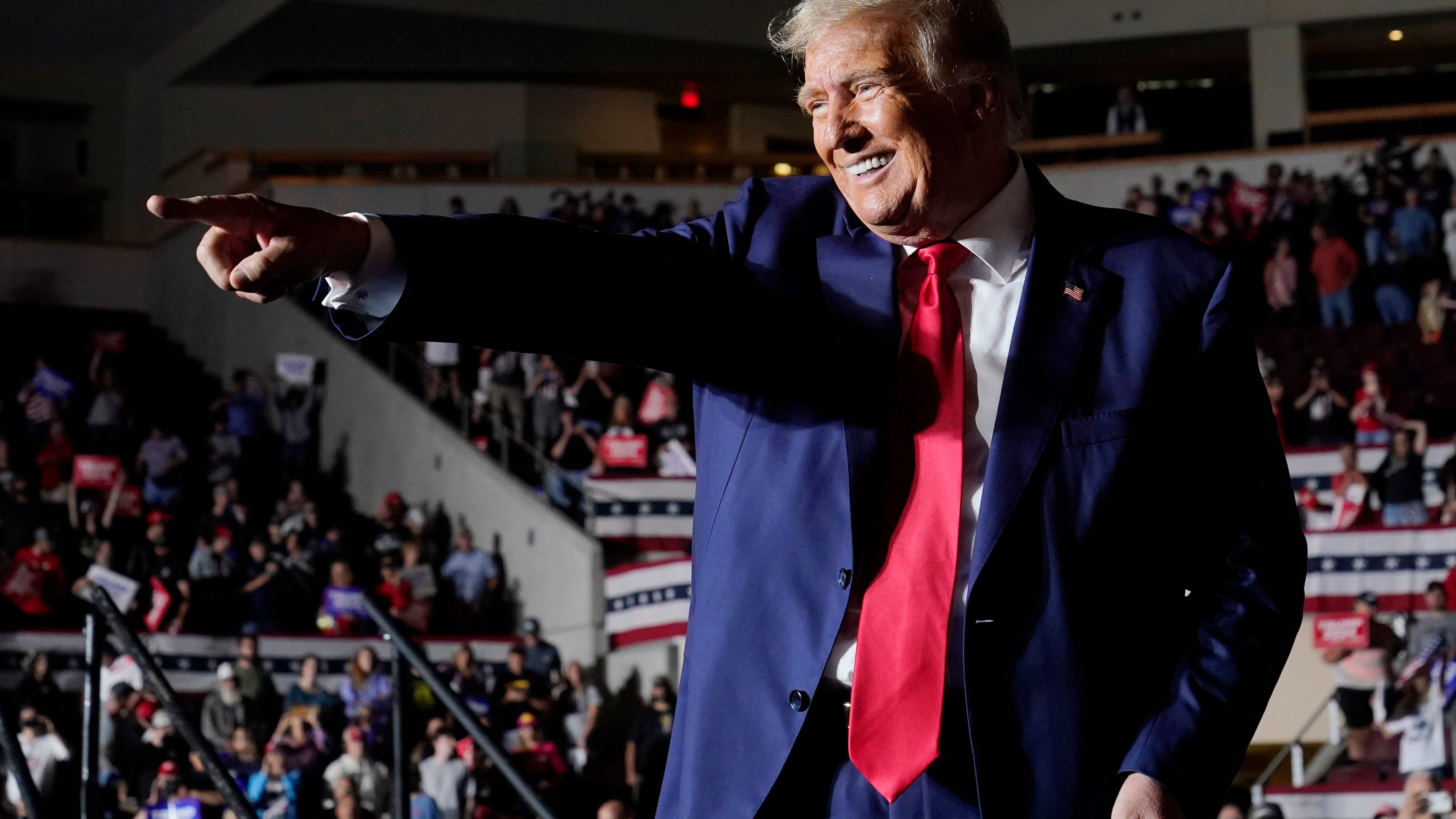 Trump's campaign finances are strained as legal peril mounts