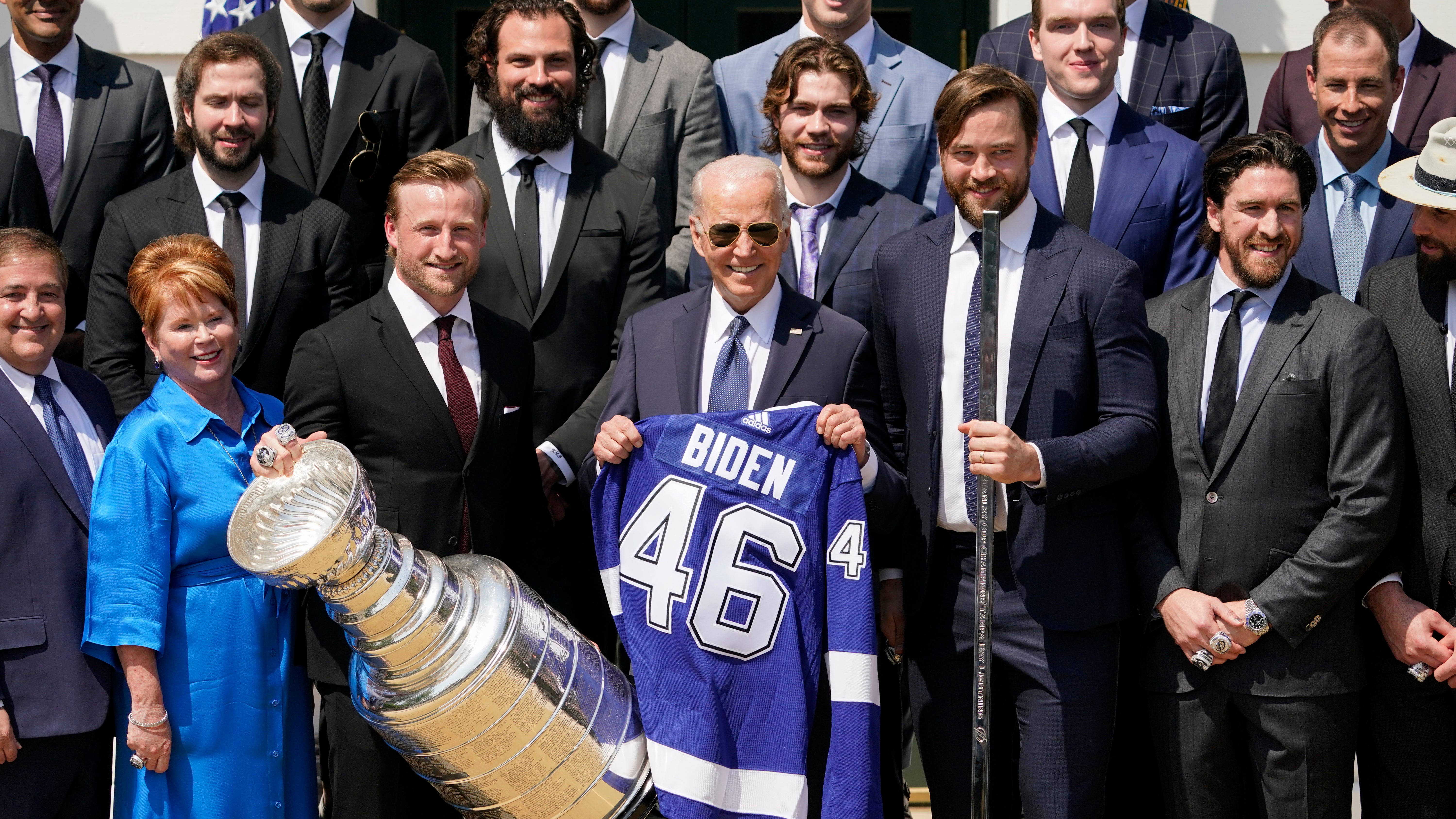 Biden avoids politics in honoring hockey champion Lightning