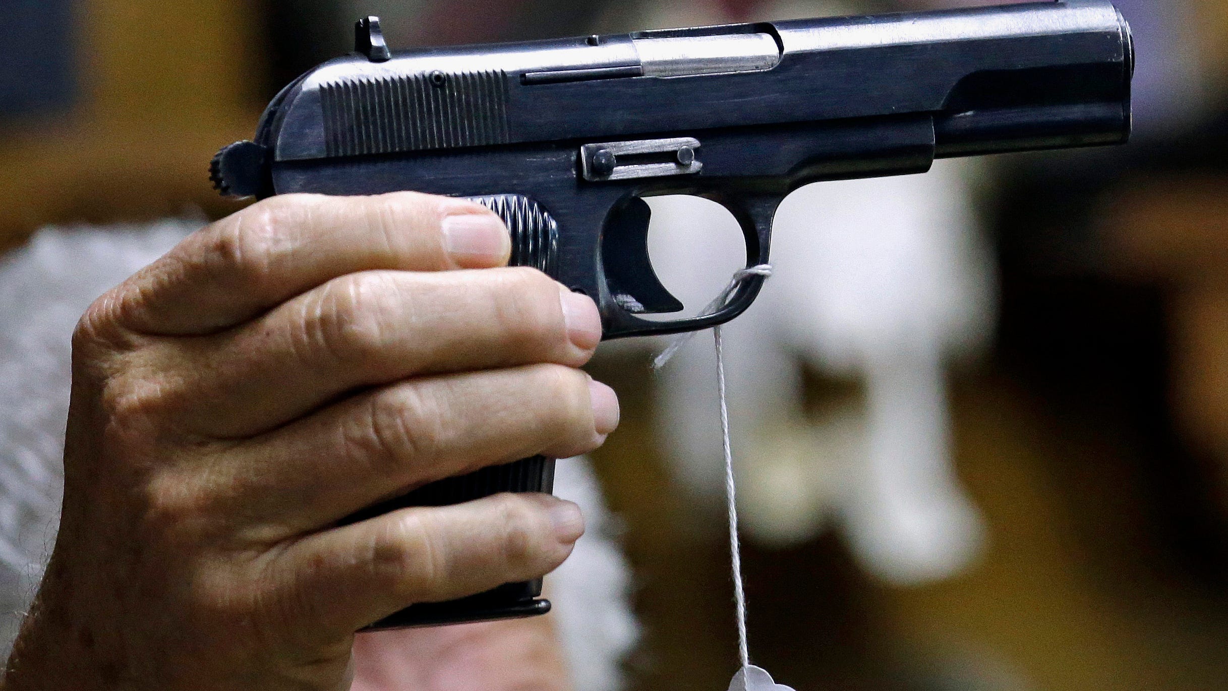 Study finds higher homicide risk in homes with handguns