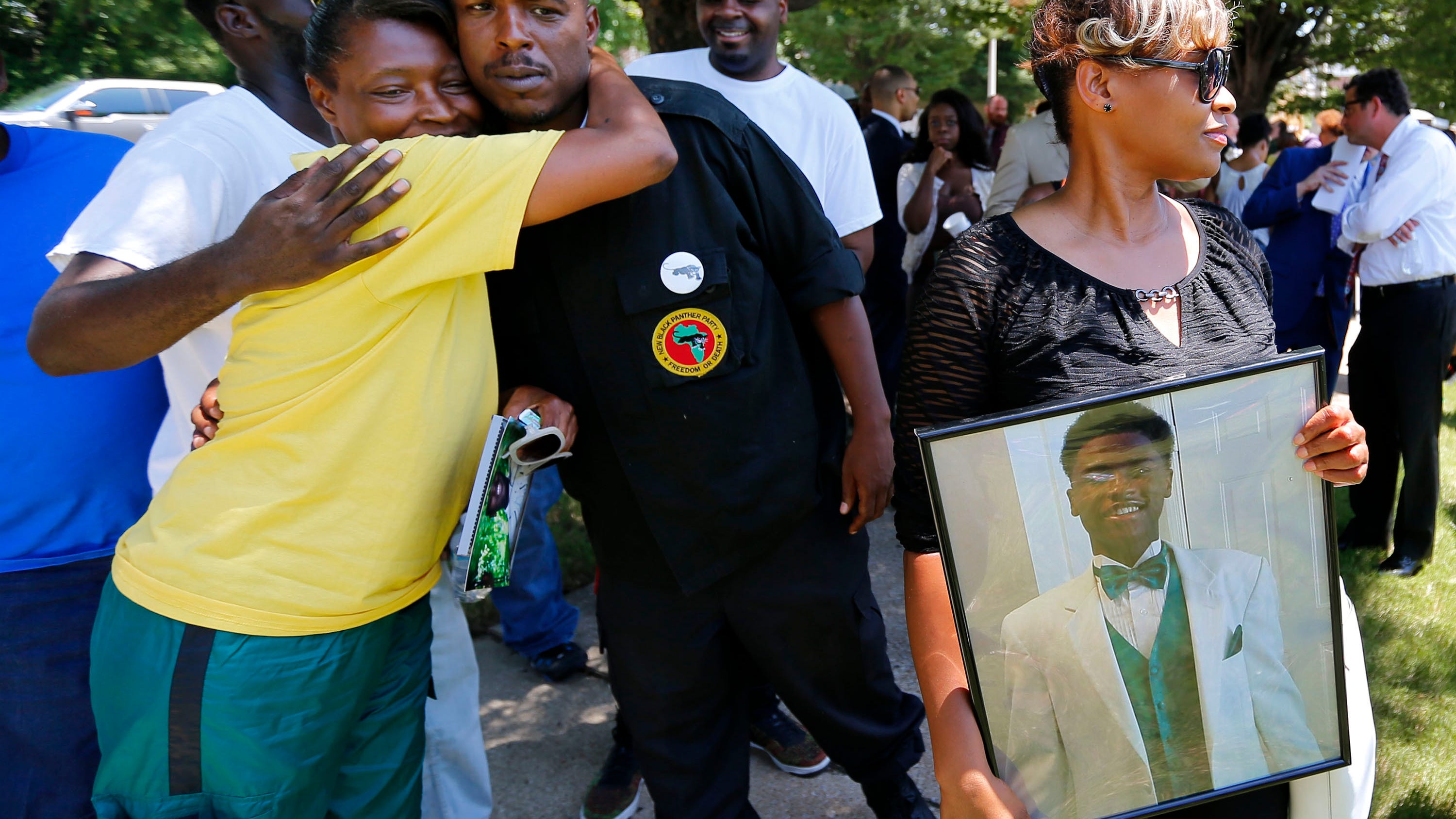Family of man shot by Memphis officer wants case reviewed