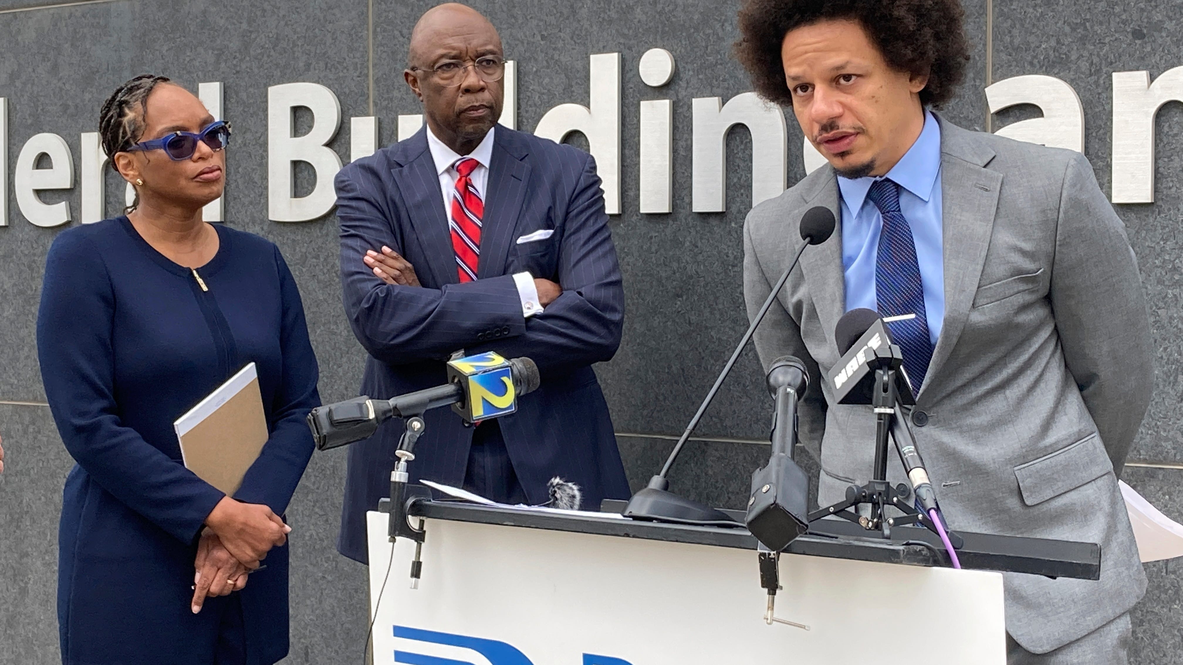 Comedians sue over drug search program at Atlanta airport
