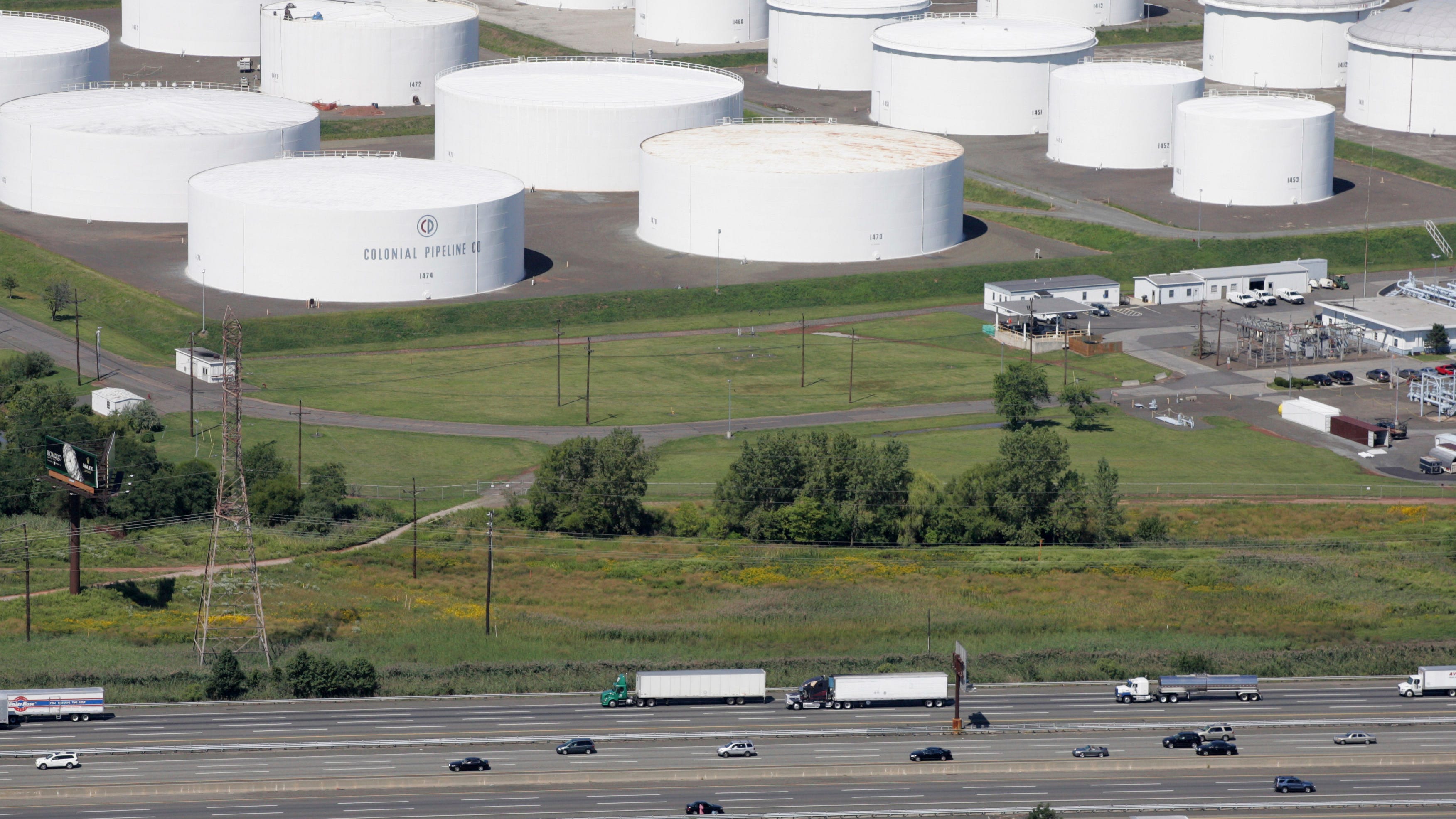 FBI names pipeline cyberattackers as company promises return