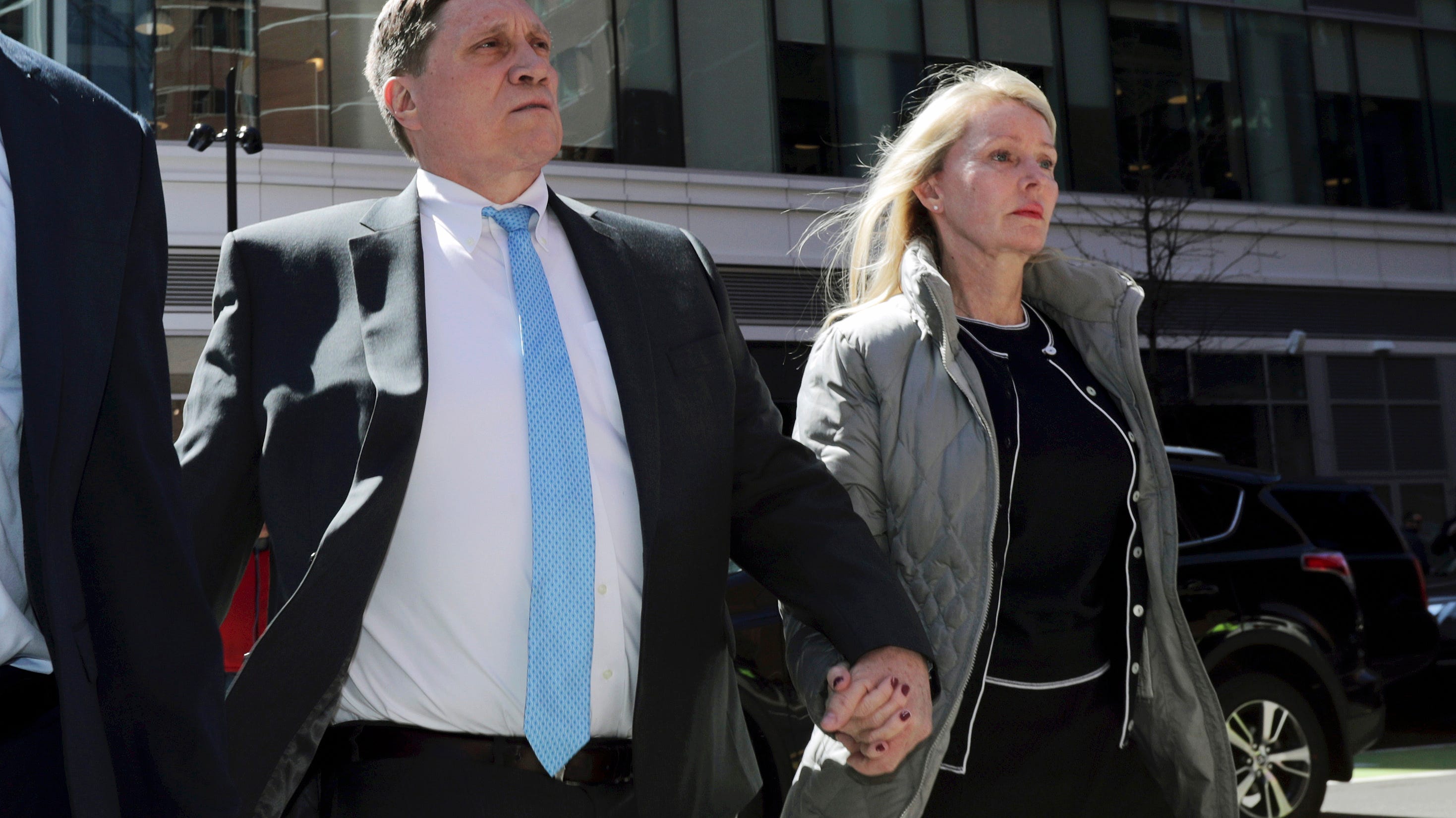 2 wealthy parents appeal convictions in college bribery case