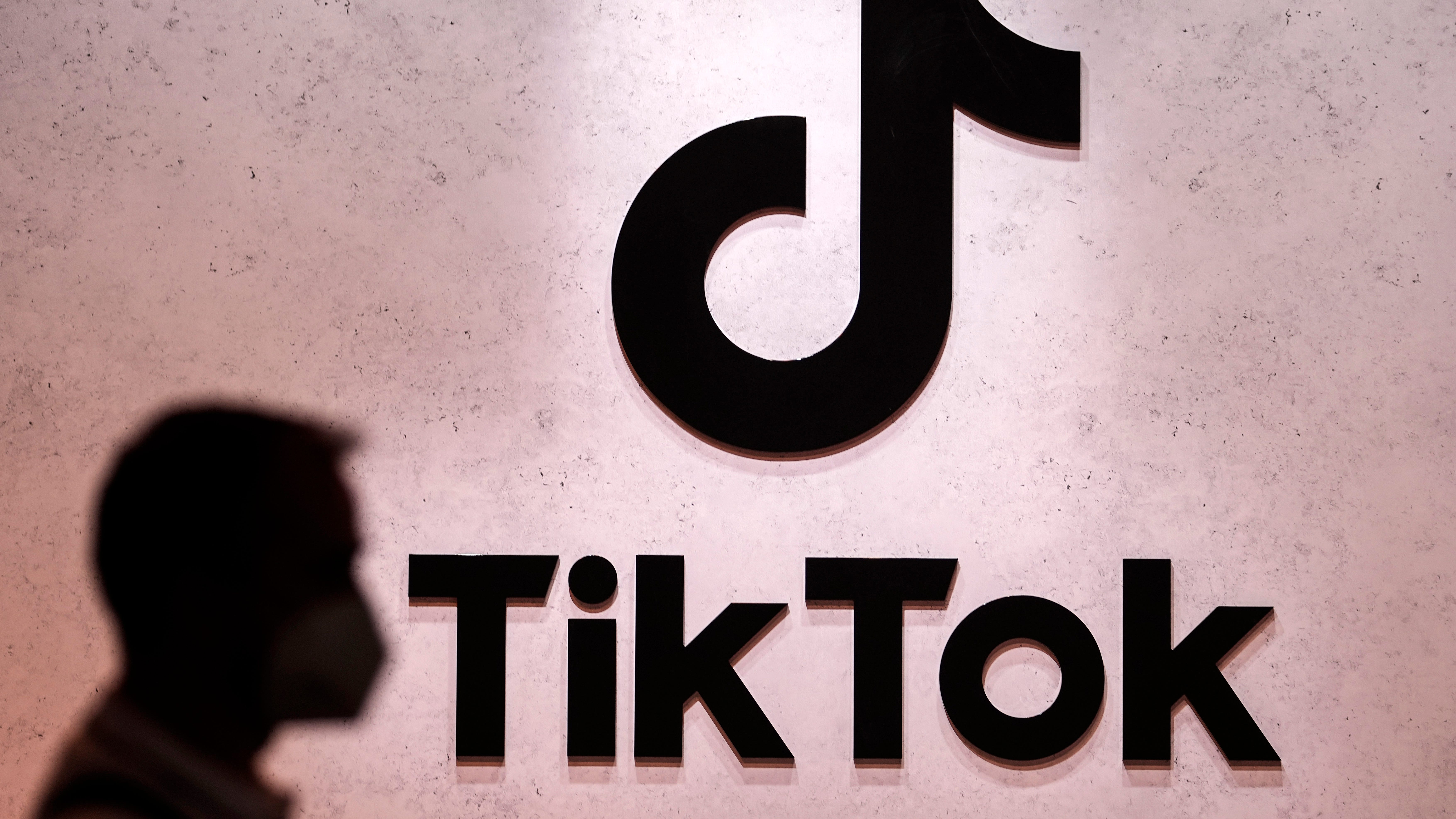 TikTok banned from EU Commission phones over cybersecurity