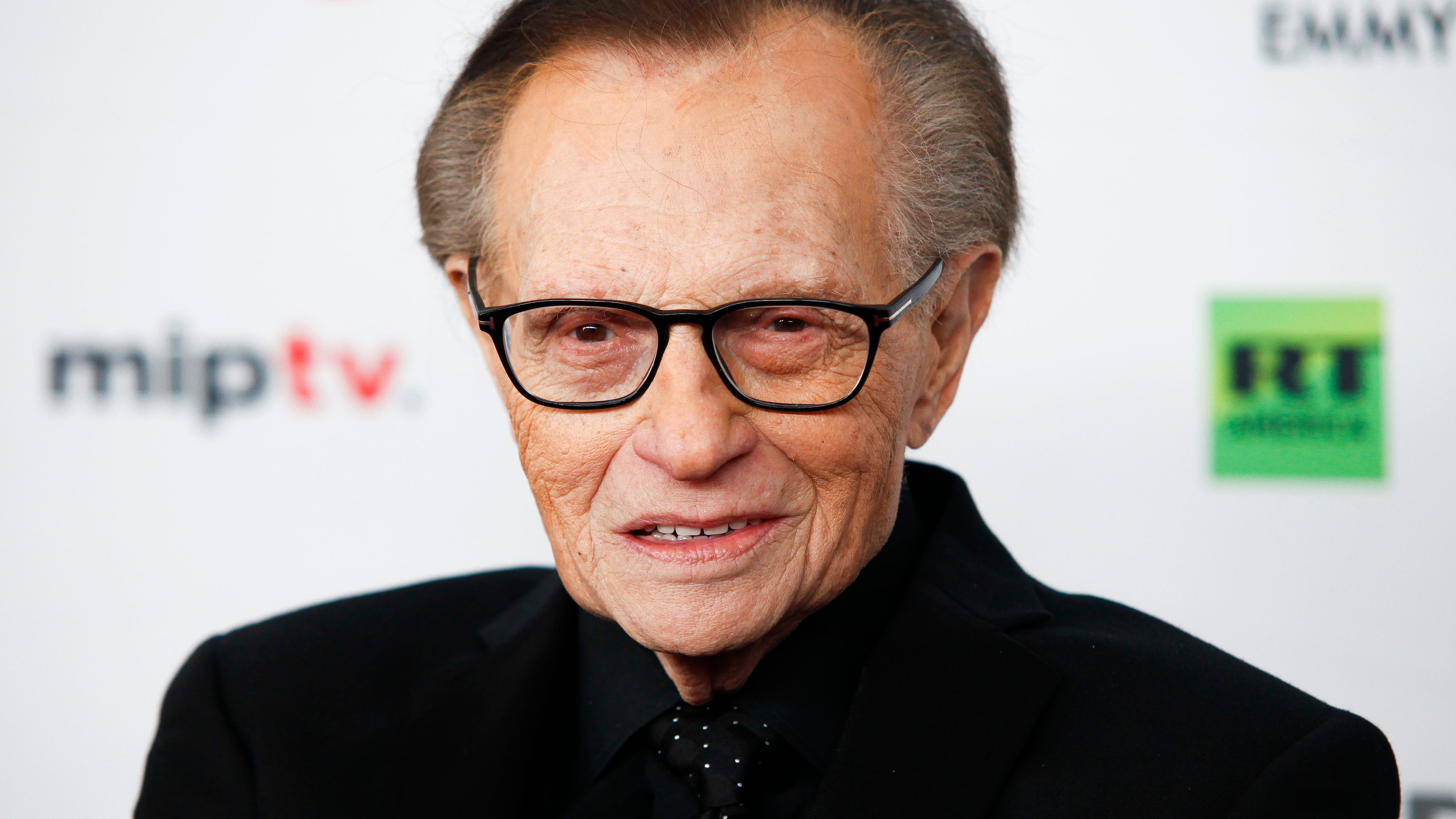 Larry King, hospitalized with COVID, moved out of ICU