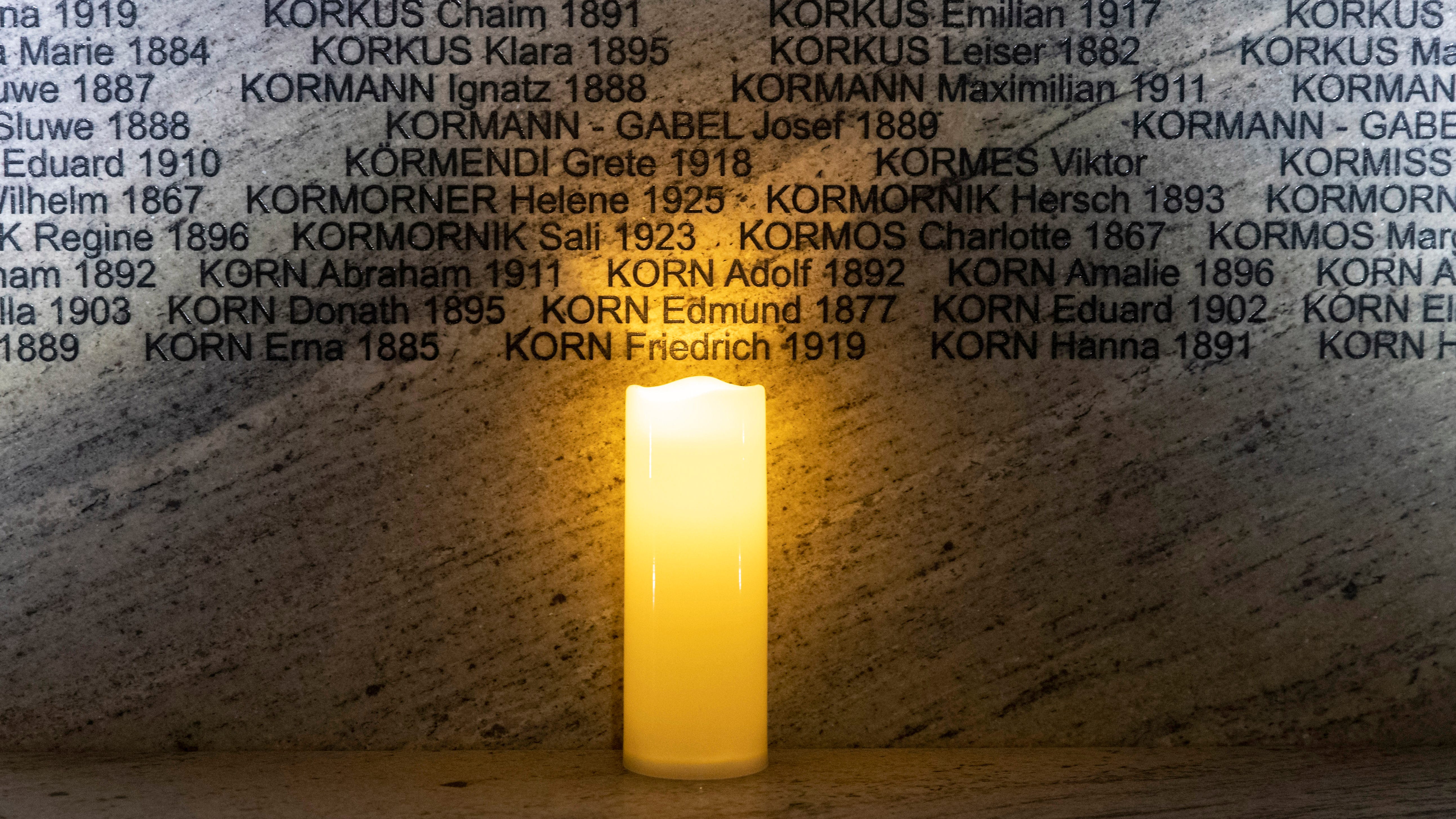 Austrian Holocaust survivor "Mrs. Gertrude" dies at 94