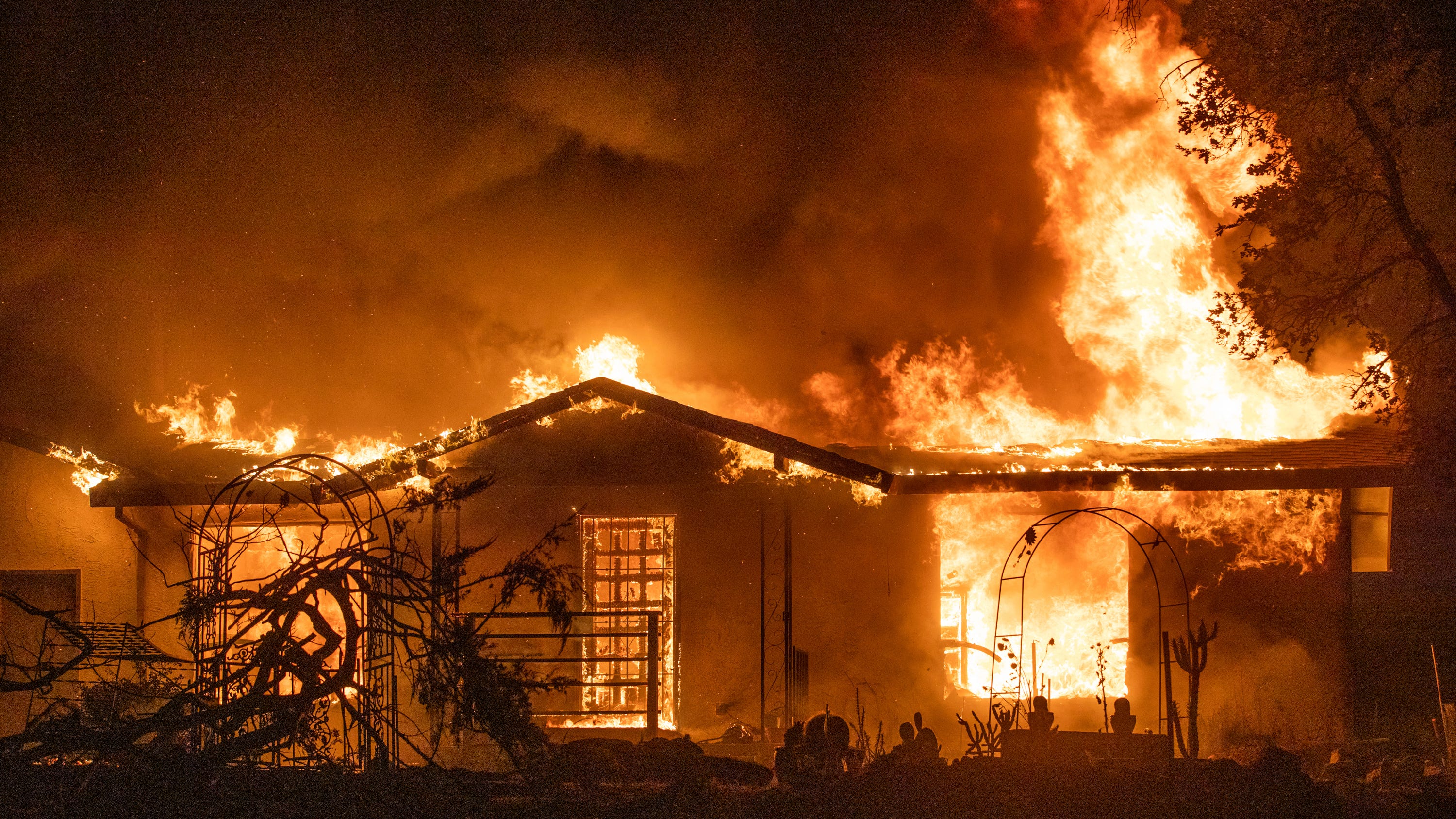 Judge dismisses criminal charges against California energy company in 2020 fatal wildfire