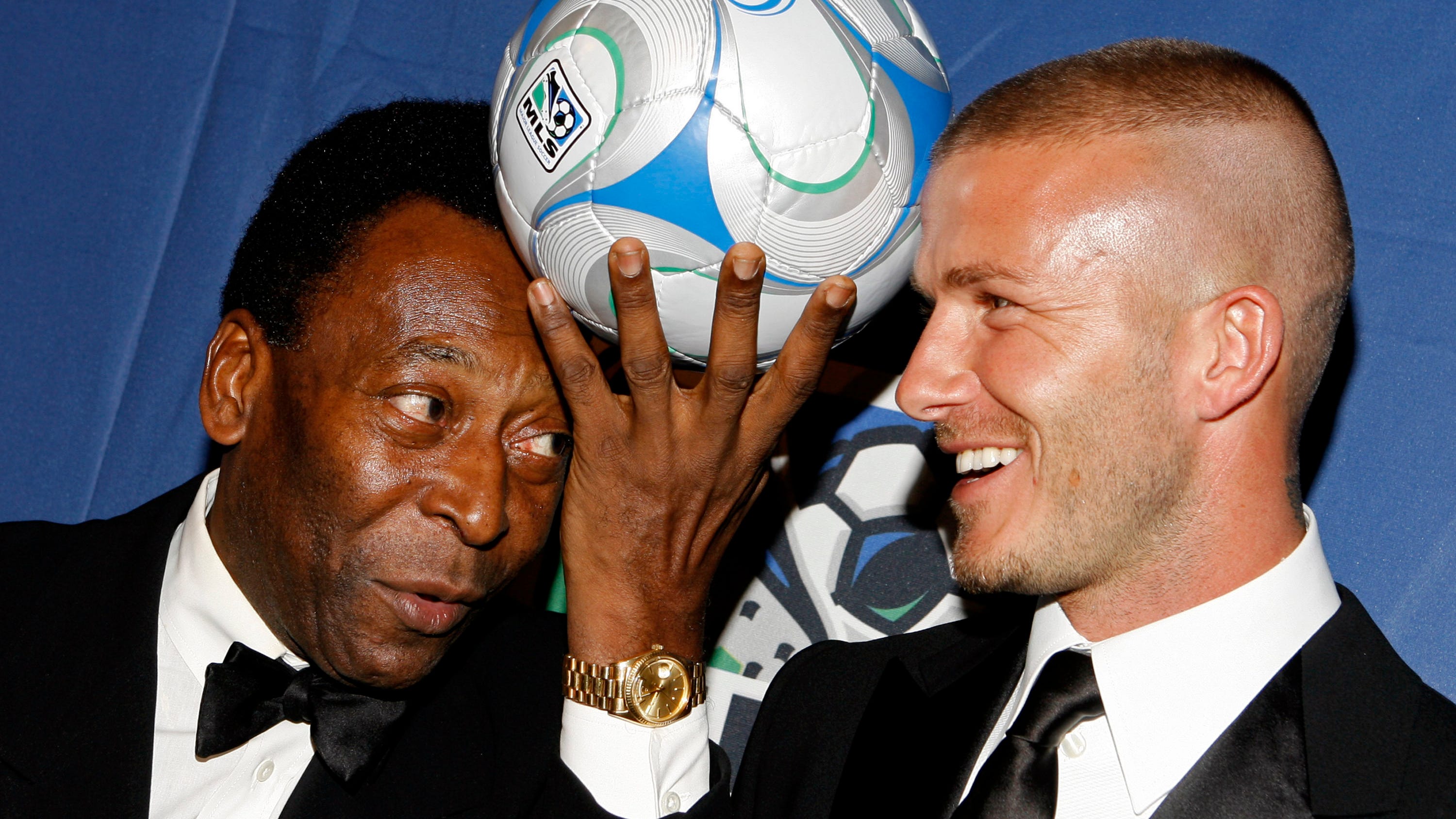 Pelé remembered for transcending soccer around world