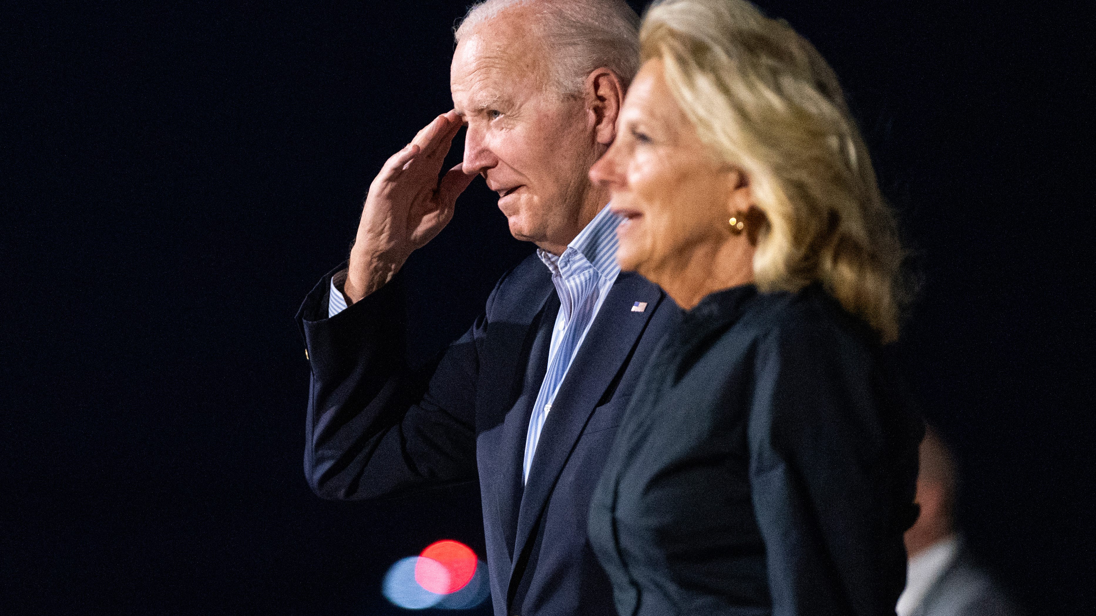 Biden goes west for his second vacation of the month