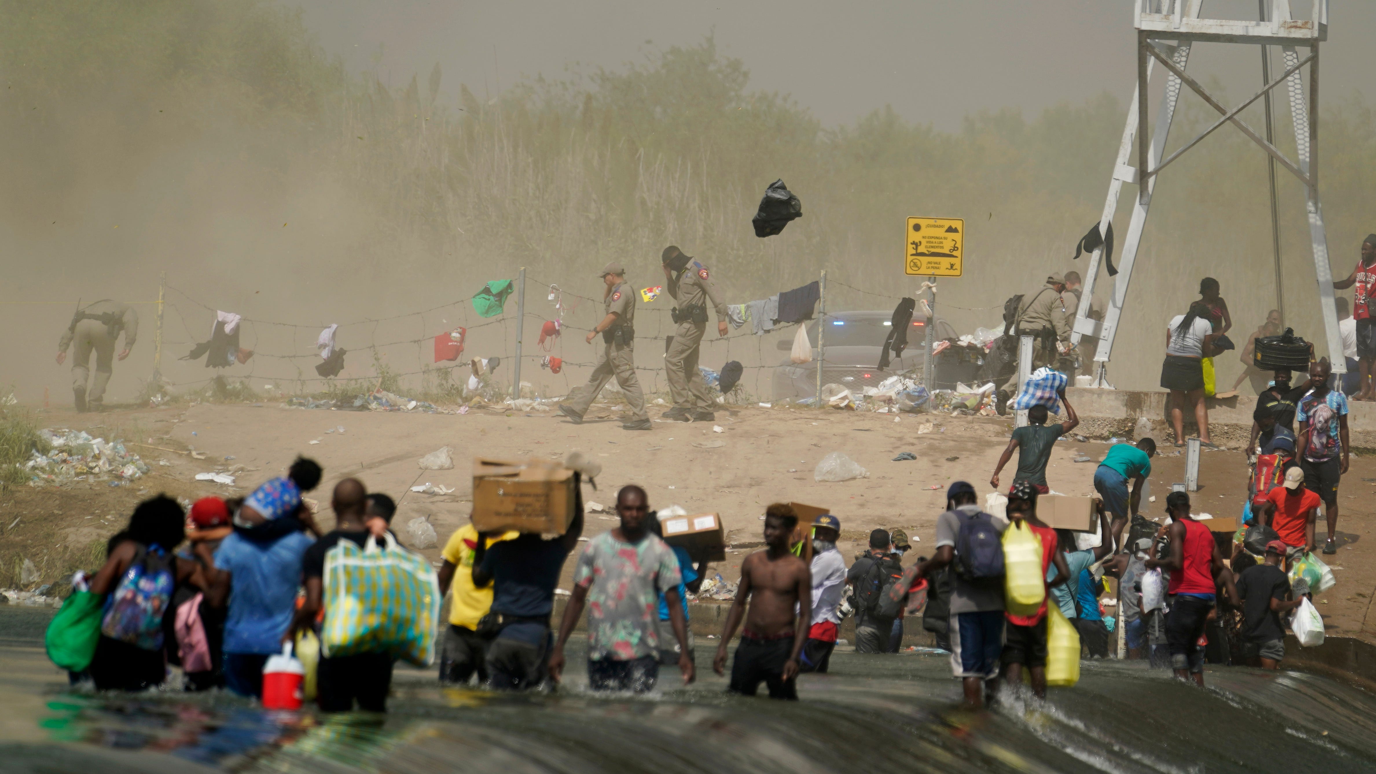 Haitians on Texas border undeterred by US plan to expel them