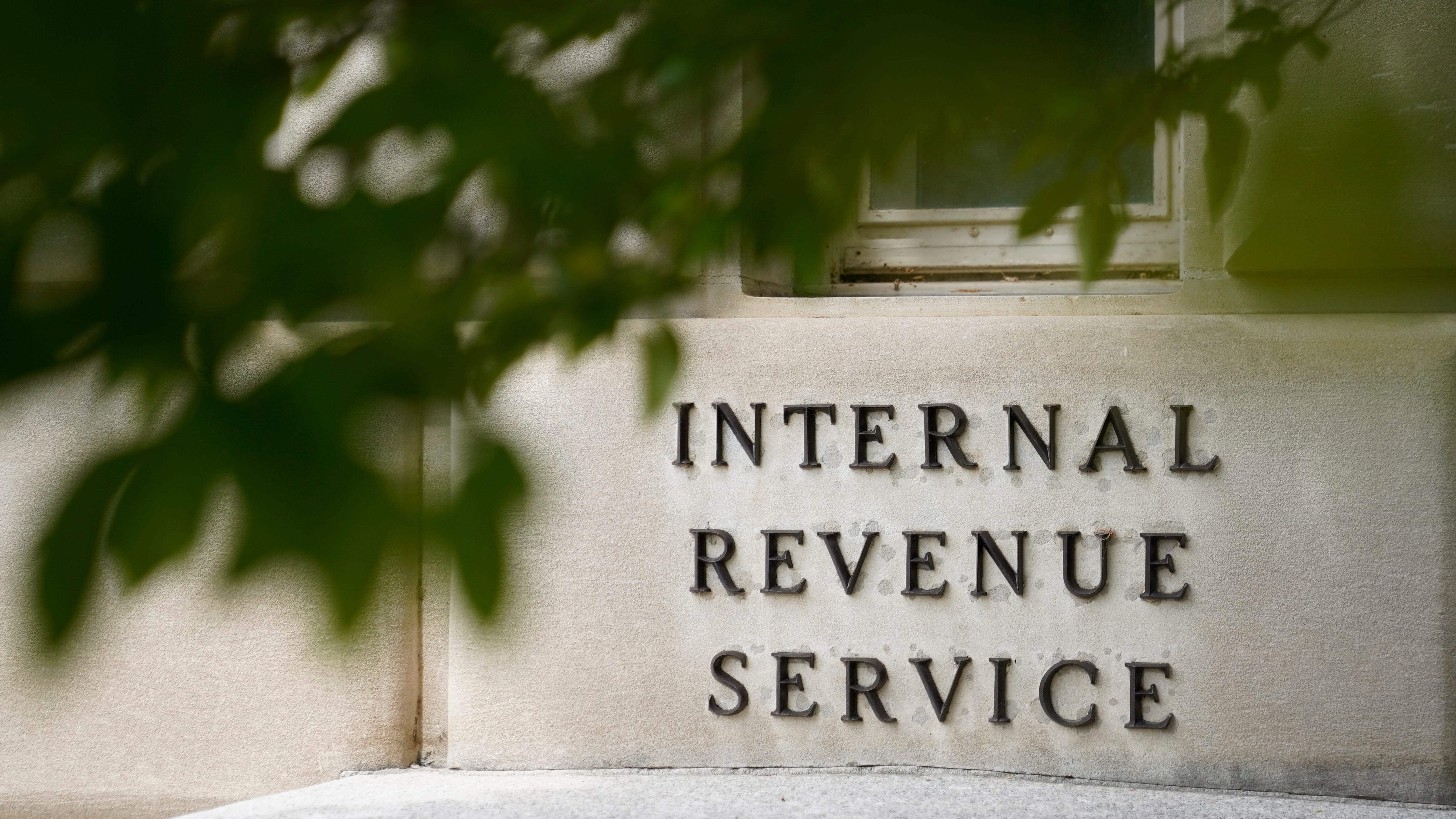Most Americans could file their taxes for free, but don't