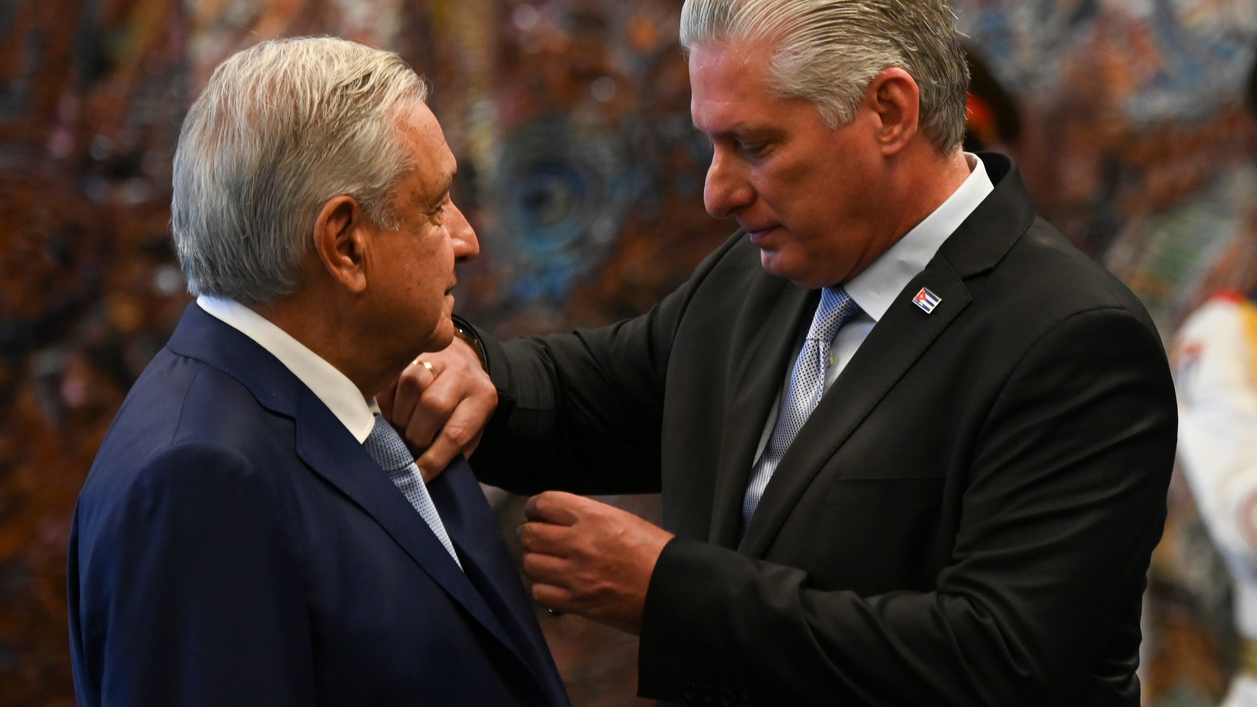 US official: Biden mulls Cuba invitation for Americas summit