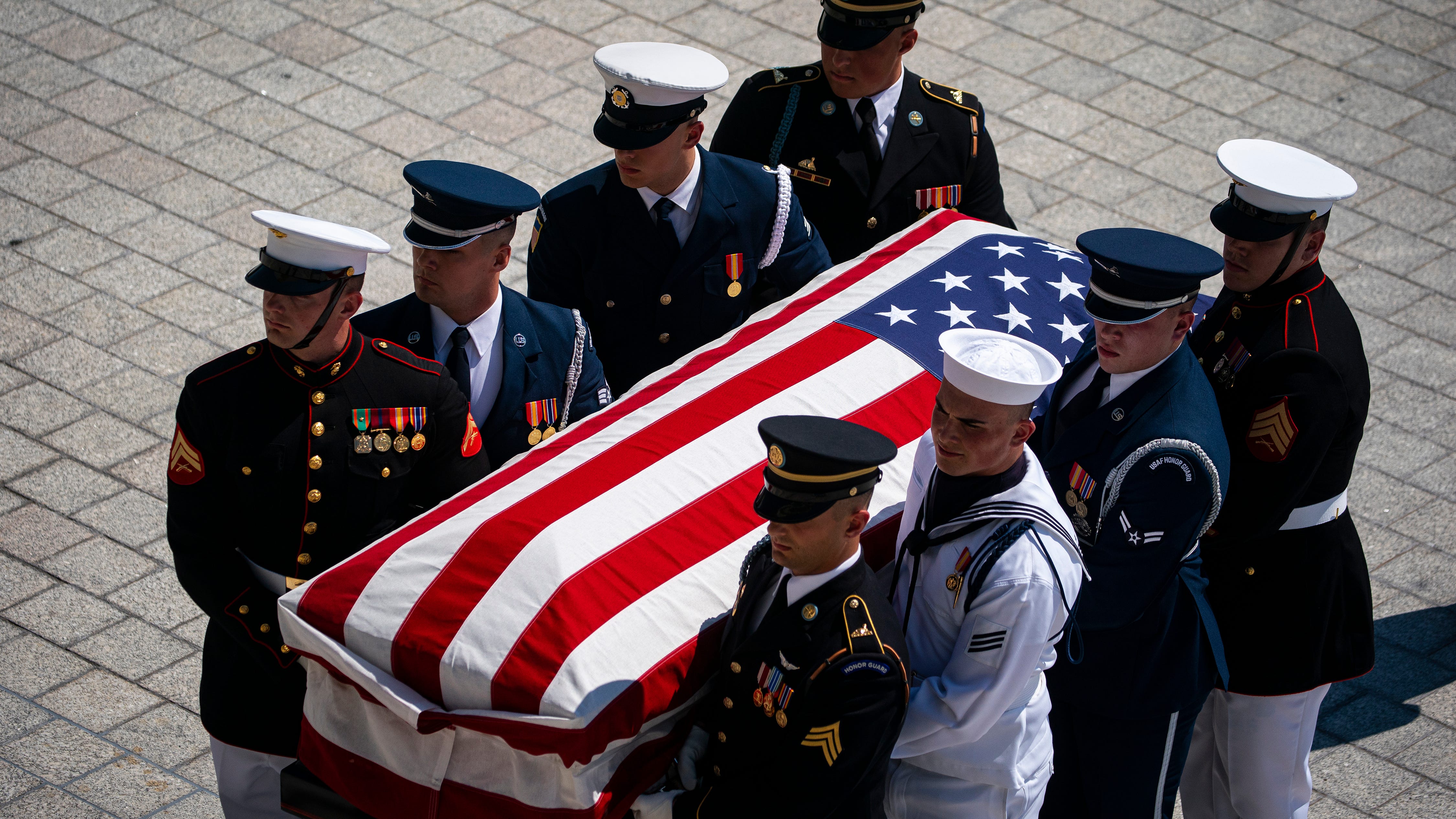 Congress salutes last WWII Medal of Honor recipient