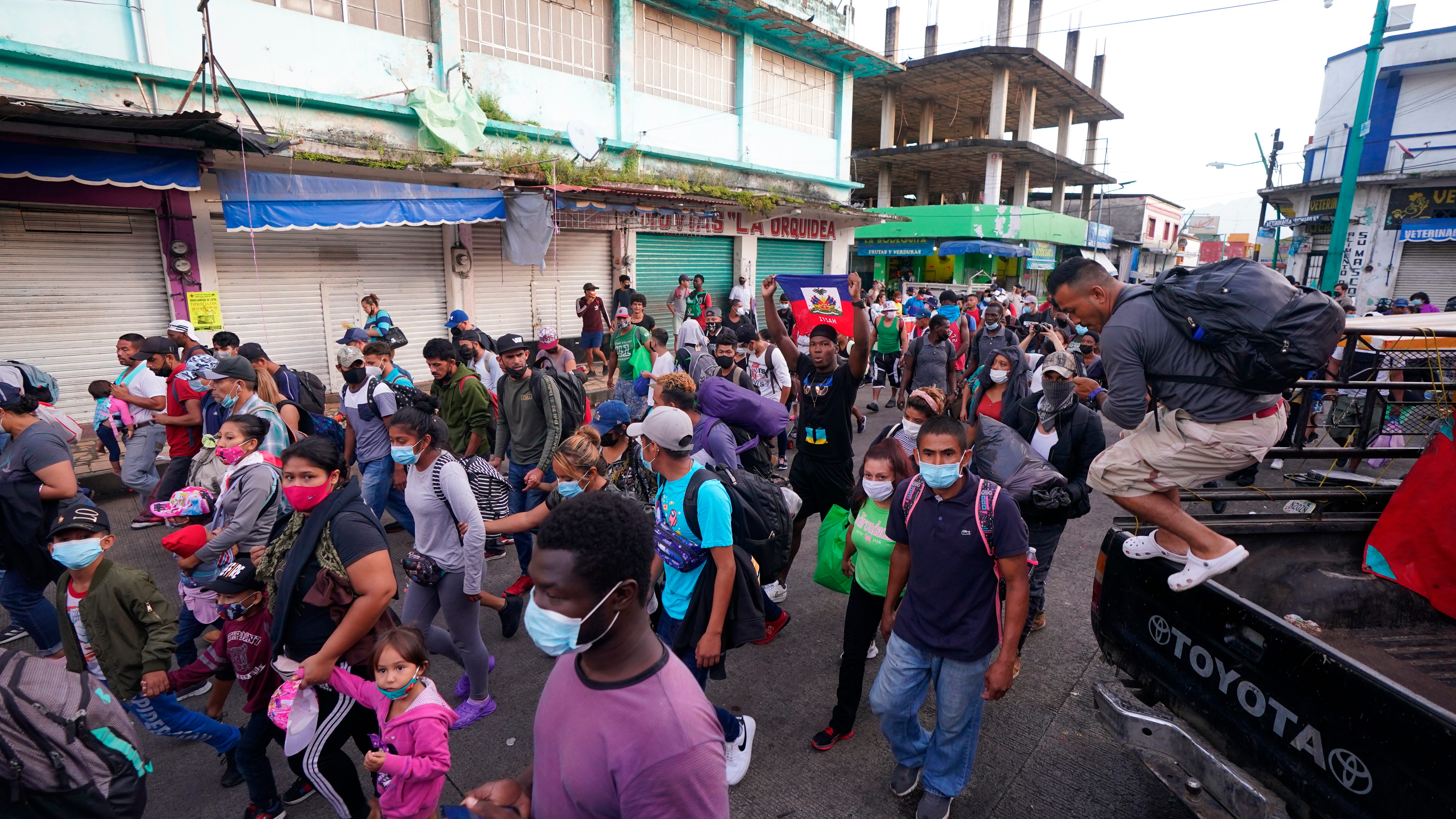 Court halts use of health order to expel migrant families 