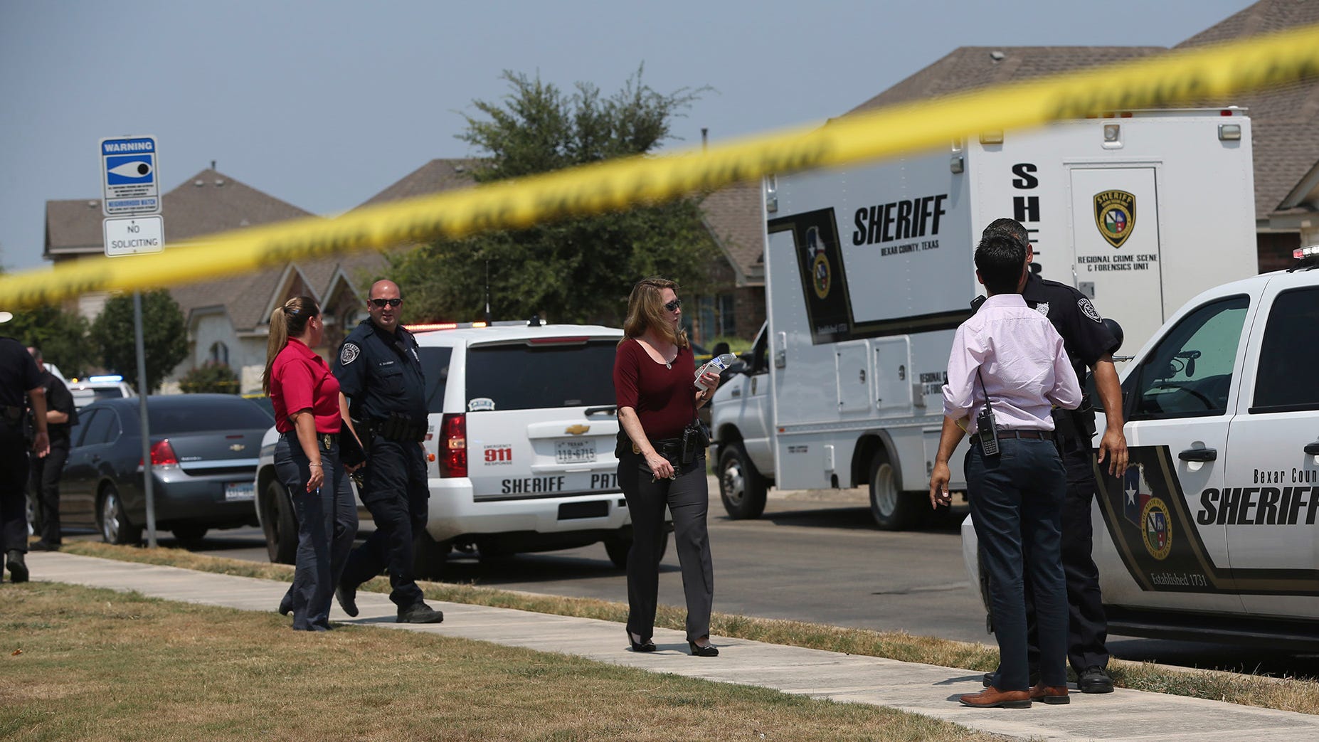 Texas jury awards $10M to family of man killed by deputies