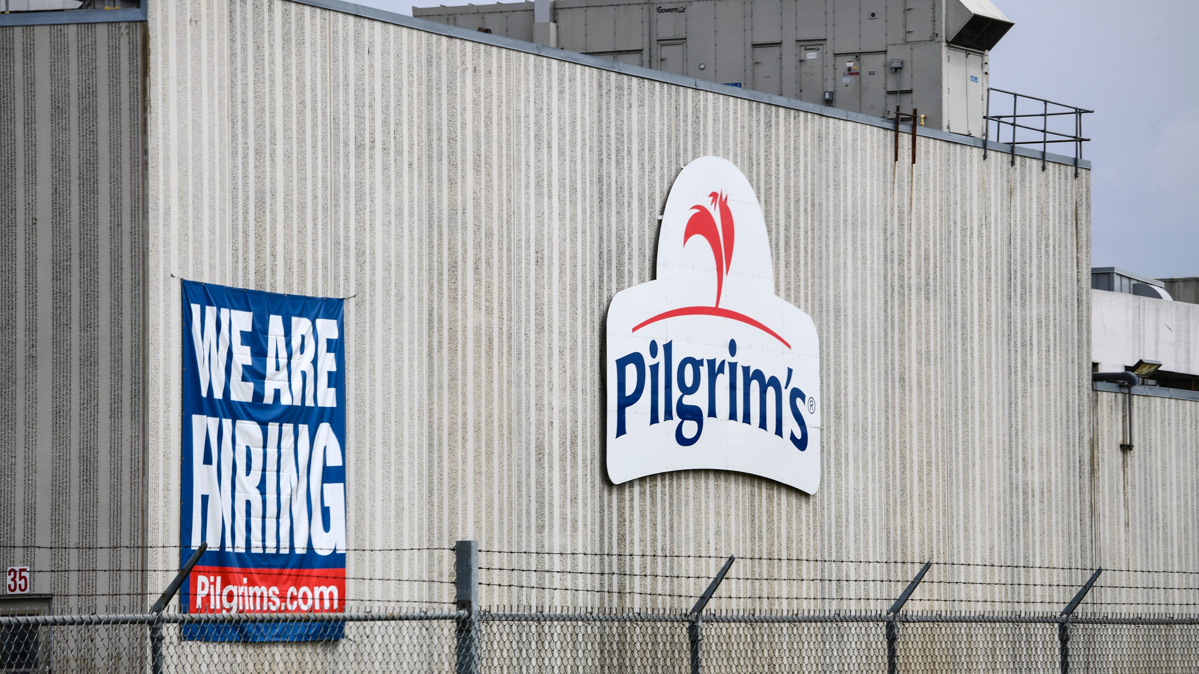 Pilgrim's Pride reaches plea deal on chicken price-fixing