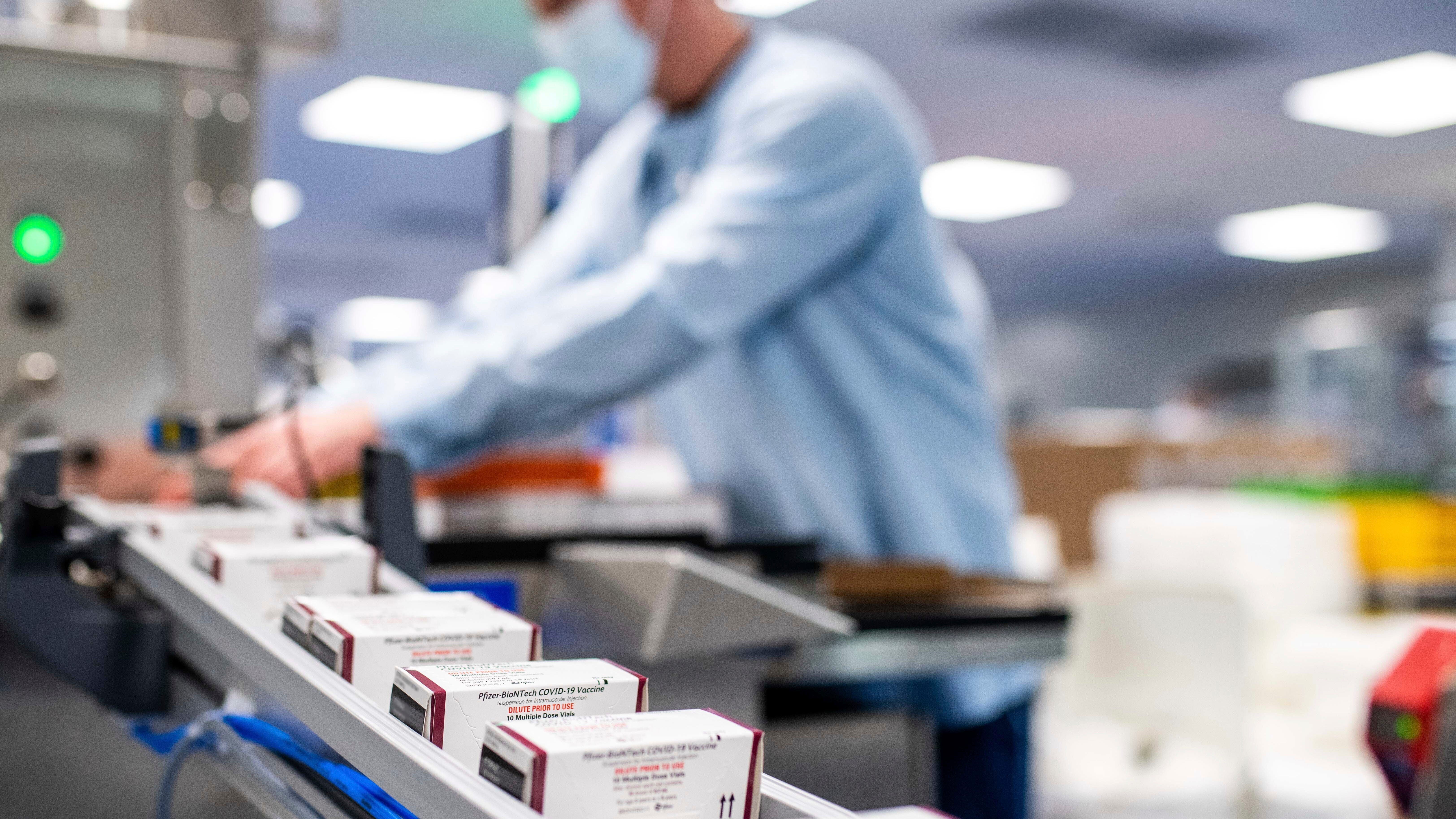 FDA authorizes 1st COVID-19 shots for infants, preschoolers