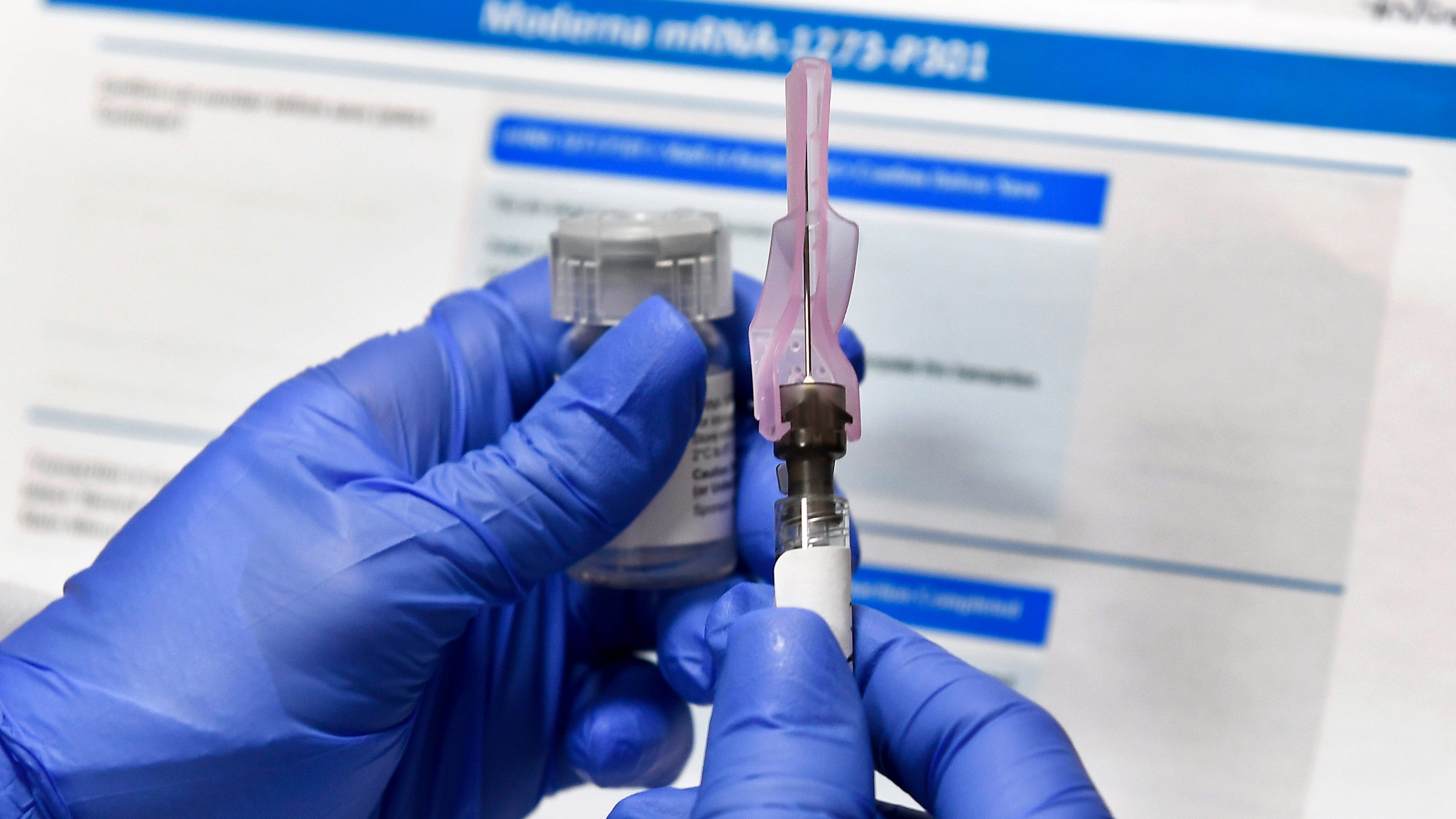 US clears Moderna vaccine for COVID-19, 2nd shot in arsenal