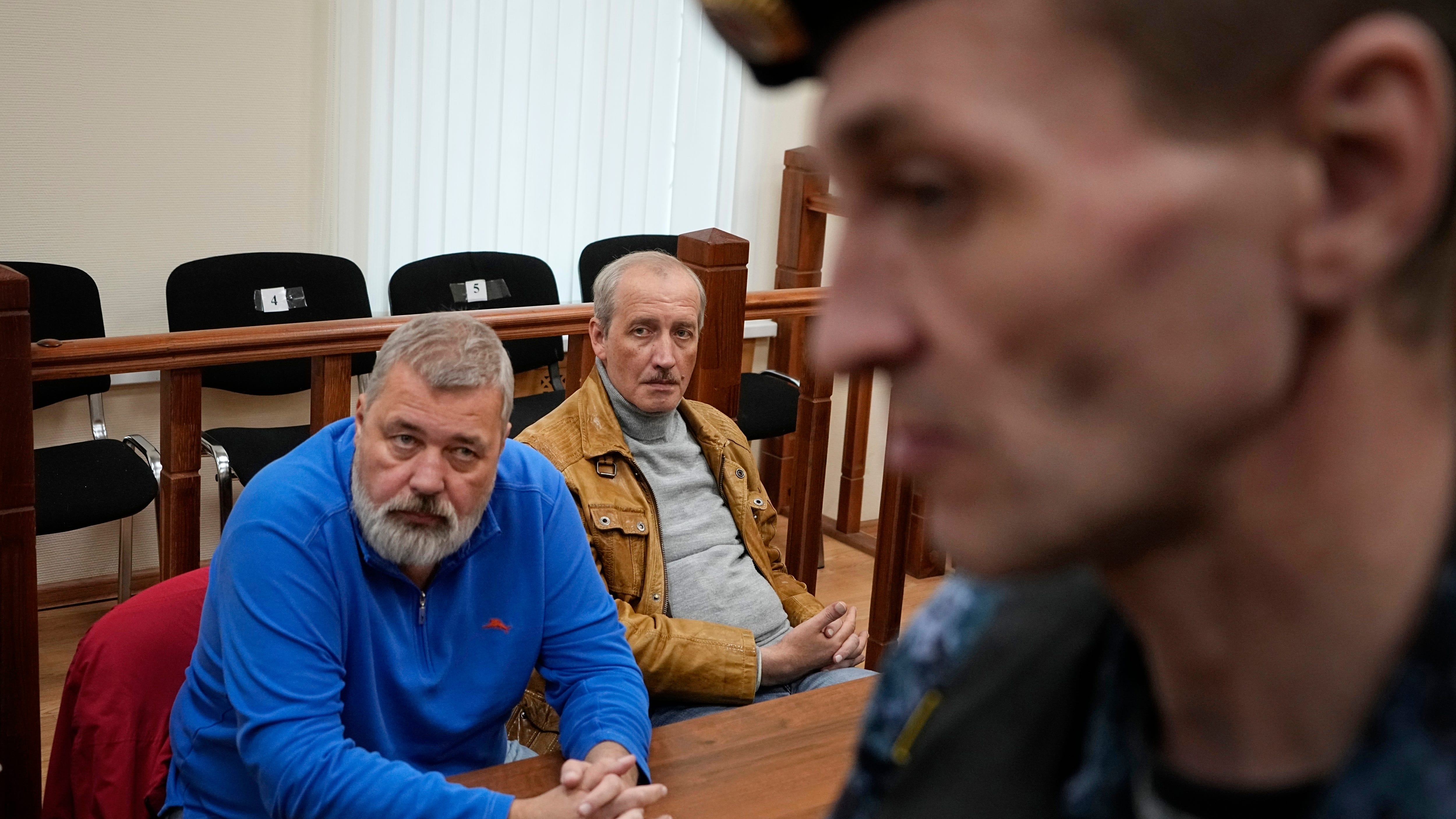 Russia revokes media license of top independent newspaper