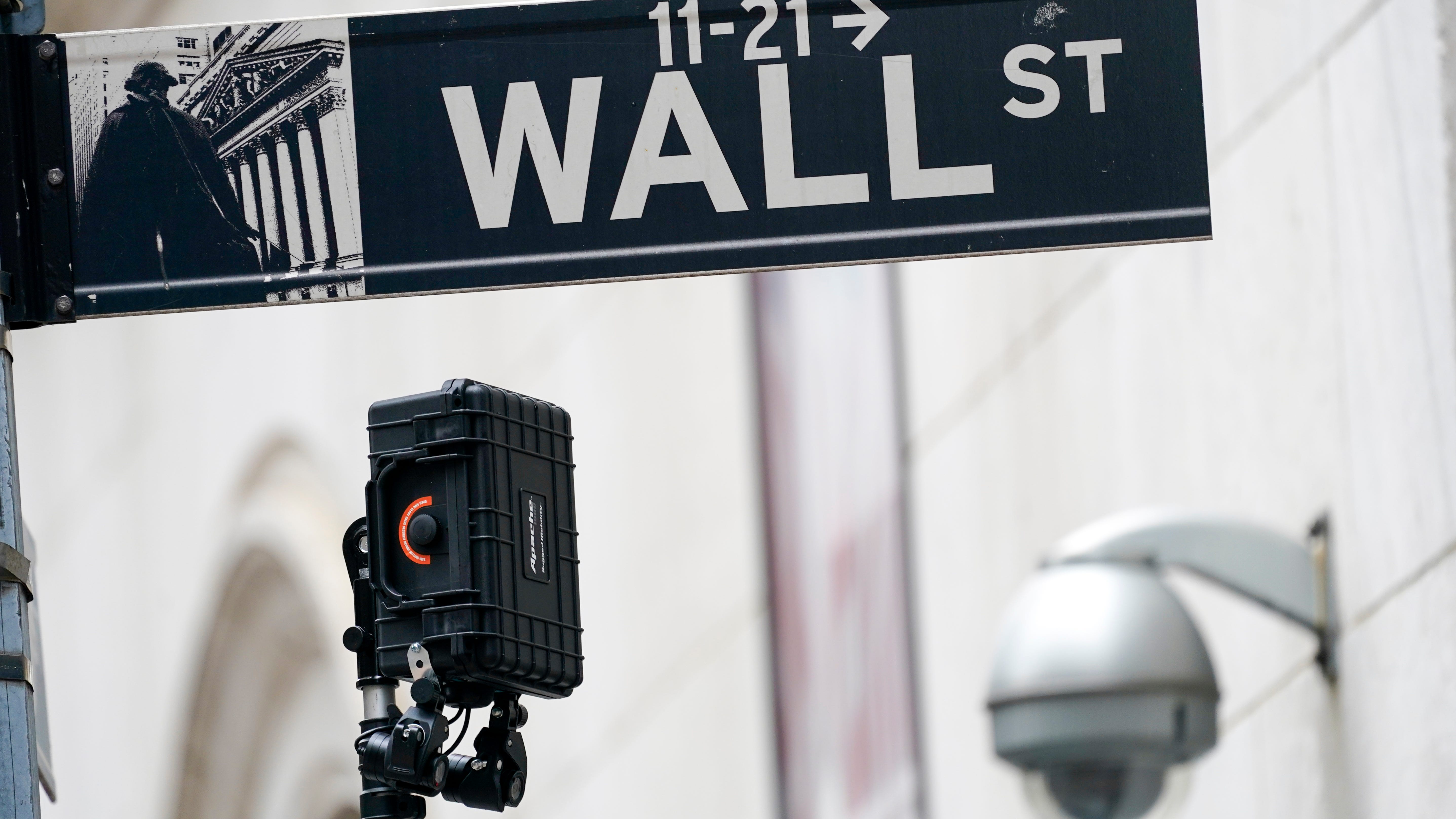 Wall Street joins global slump for stocks; S&P 500 down 1.7%