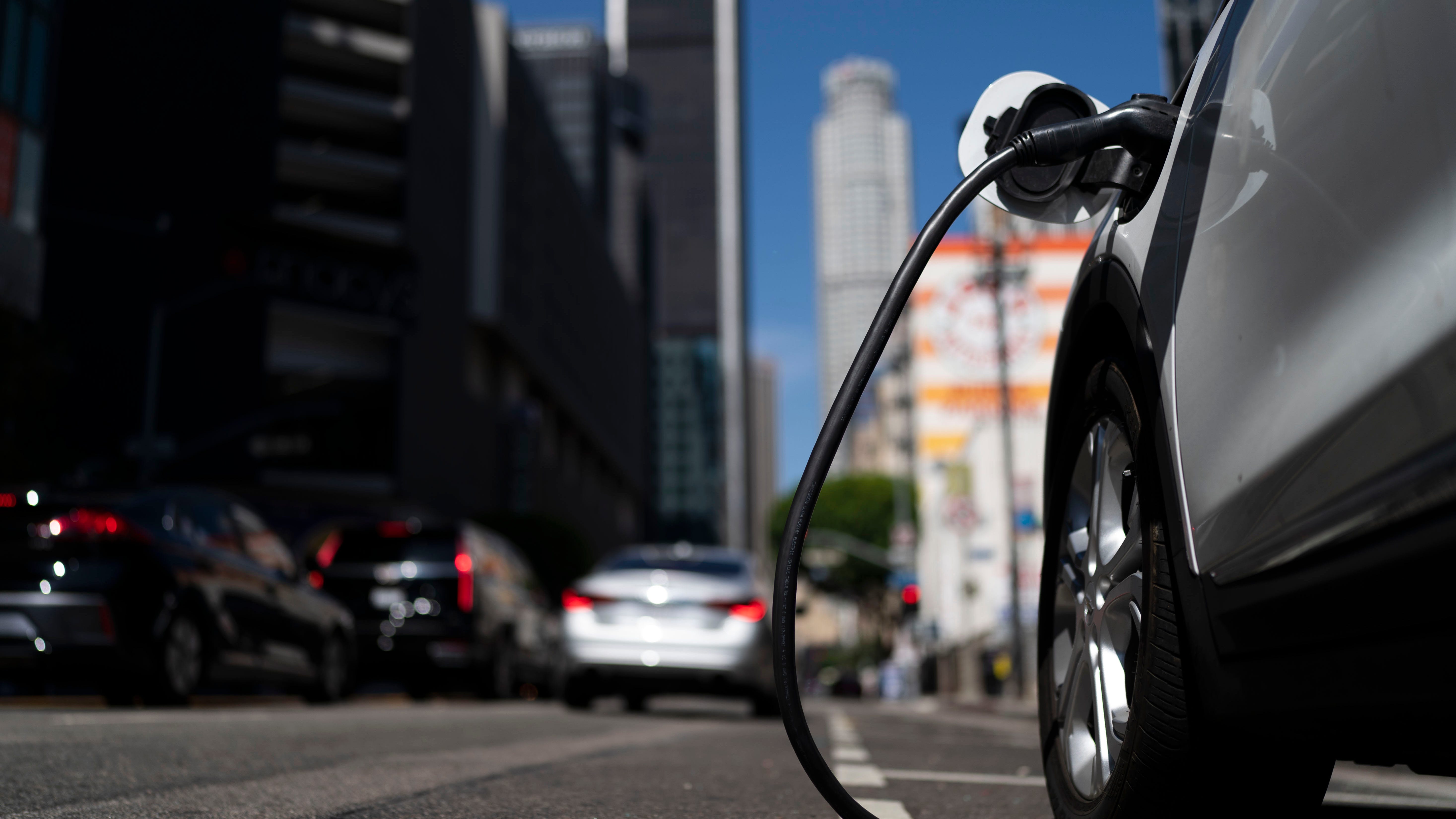 California phasing out gas vehicles in climate change fight
