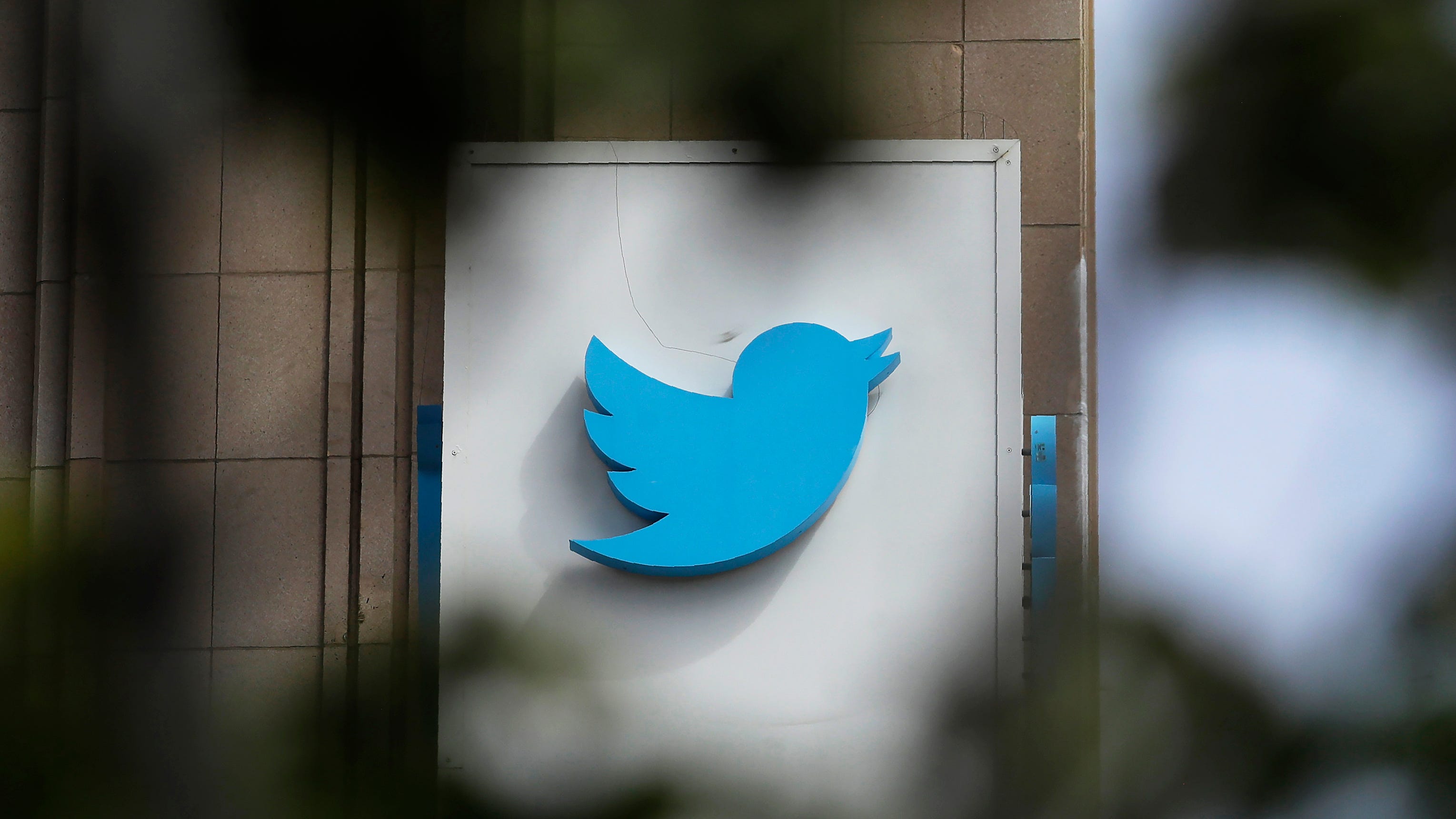 Twitter rolls out redesigned misinformation warning labels