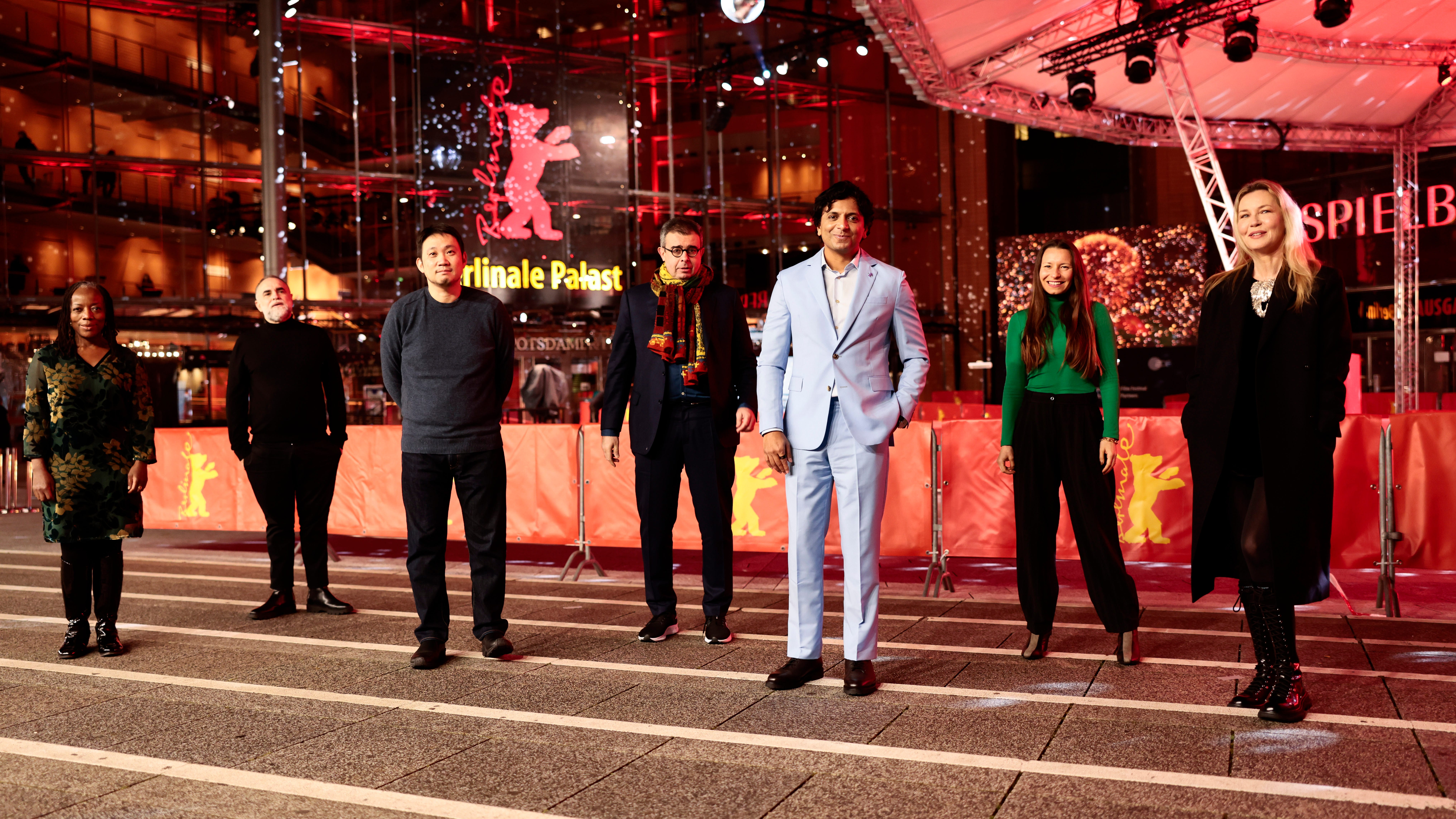 Berlin film fest opens, pared down but with audiences